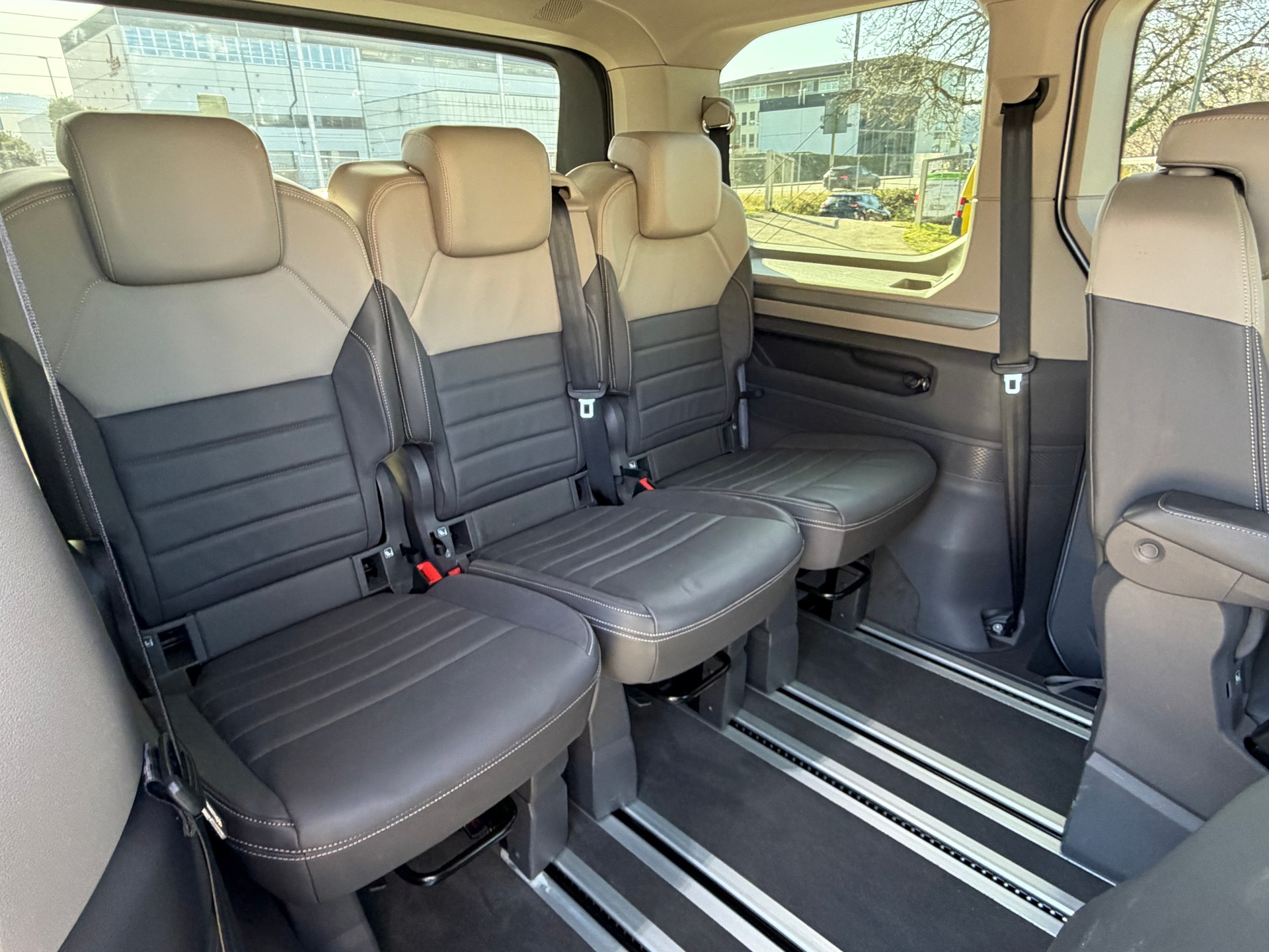 VW Multivan 2.0 TDI Style Liberty DSG-image-20