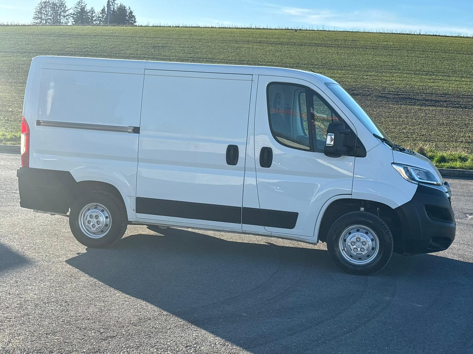 CITROEN Jumper 30 2.0 BlueHDi 110 Attraction L1H1-image-8