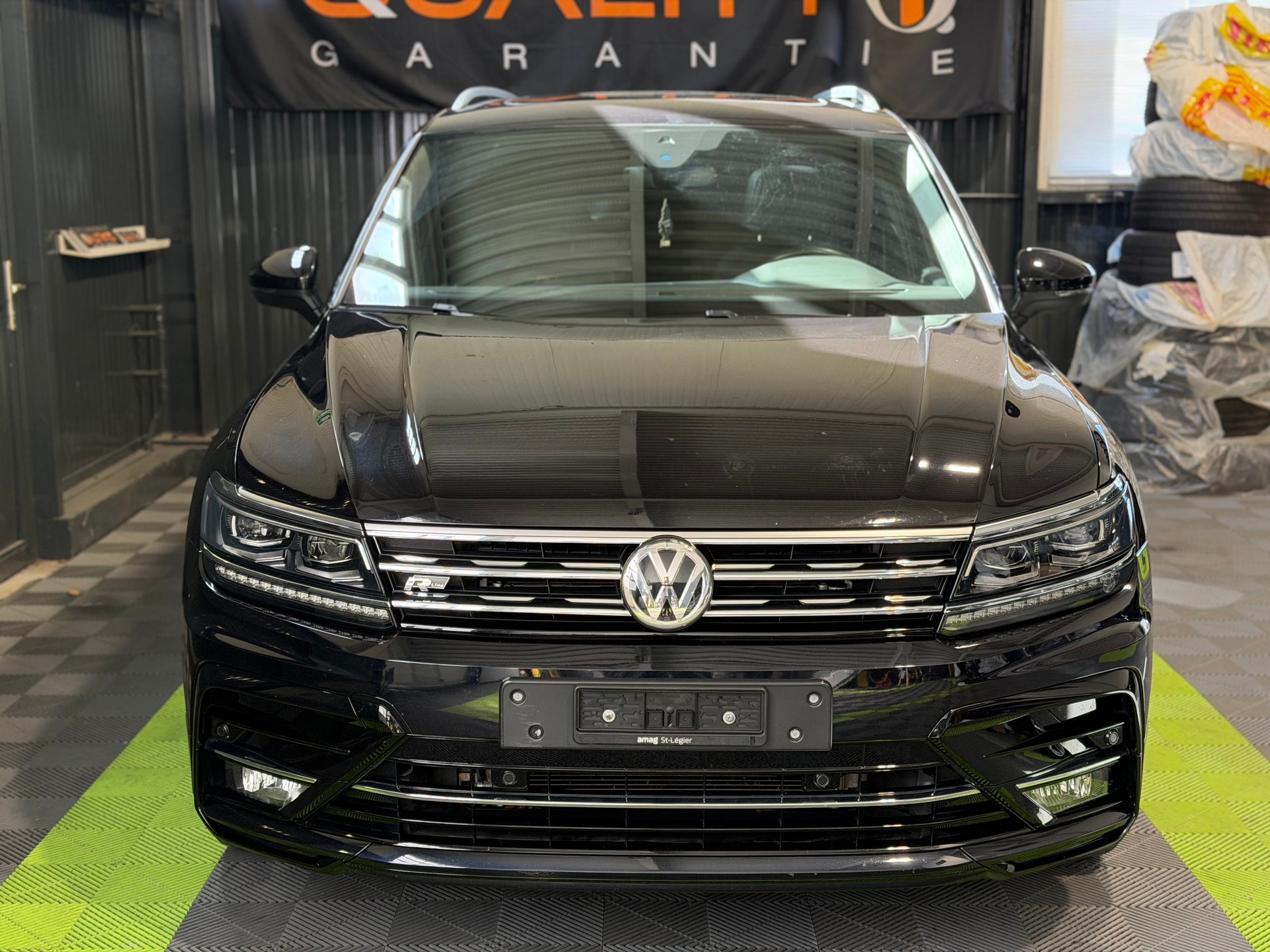 VW Tiguan 2.0 TDI SCR Highline 4Motion DSG-image-1