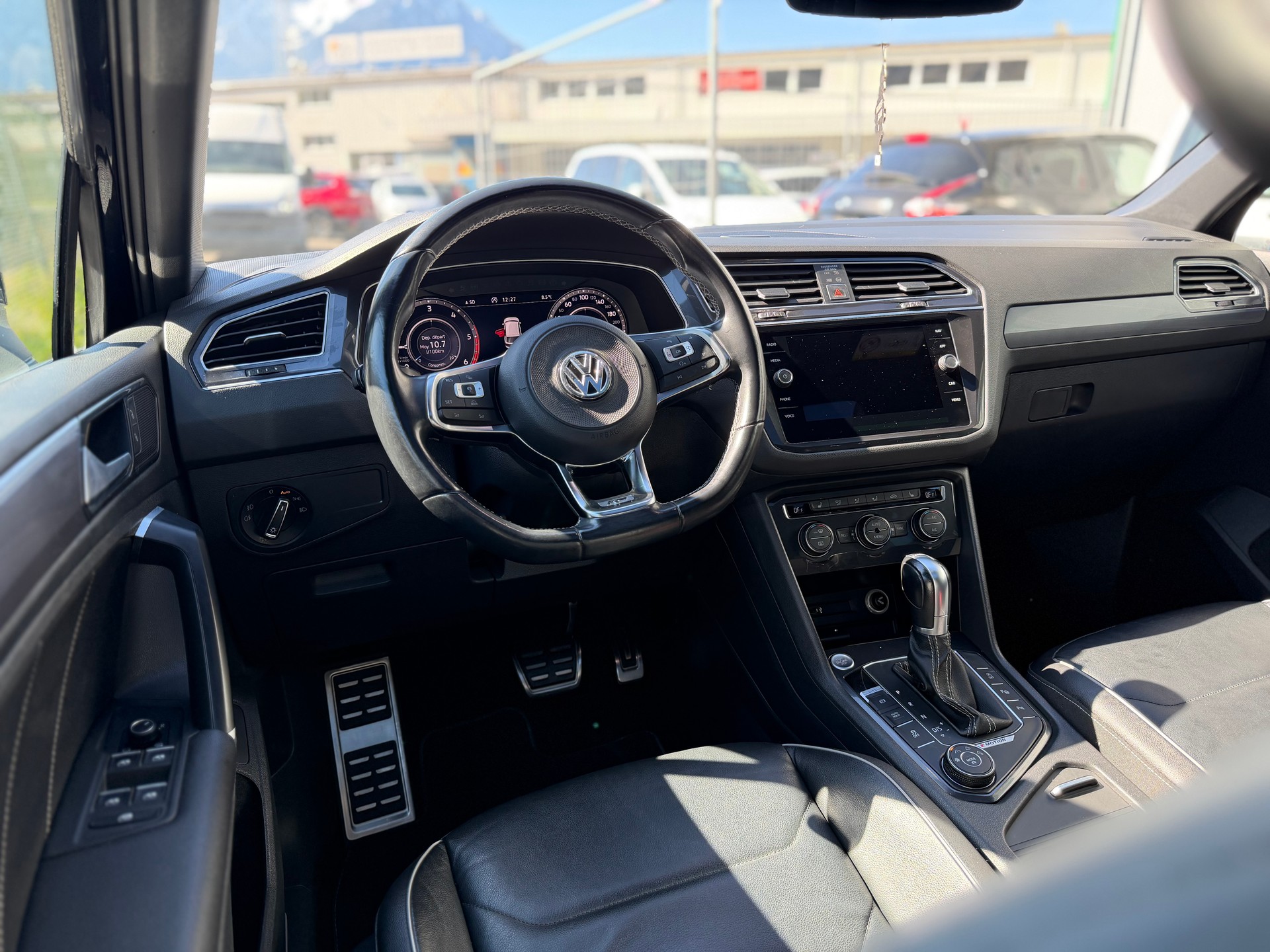 VW Tiguan 2.0 TDI SCR Highline 4Motion DSG-image-11