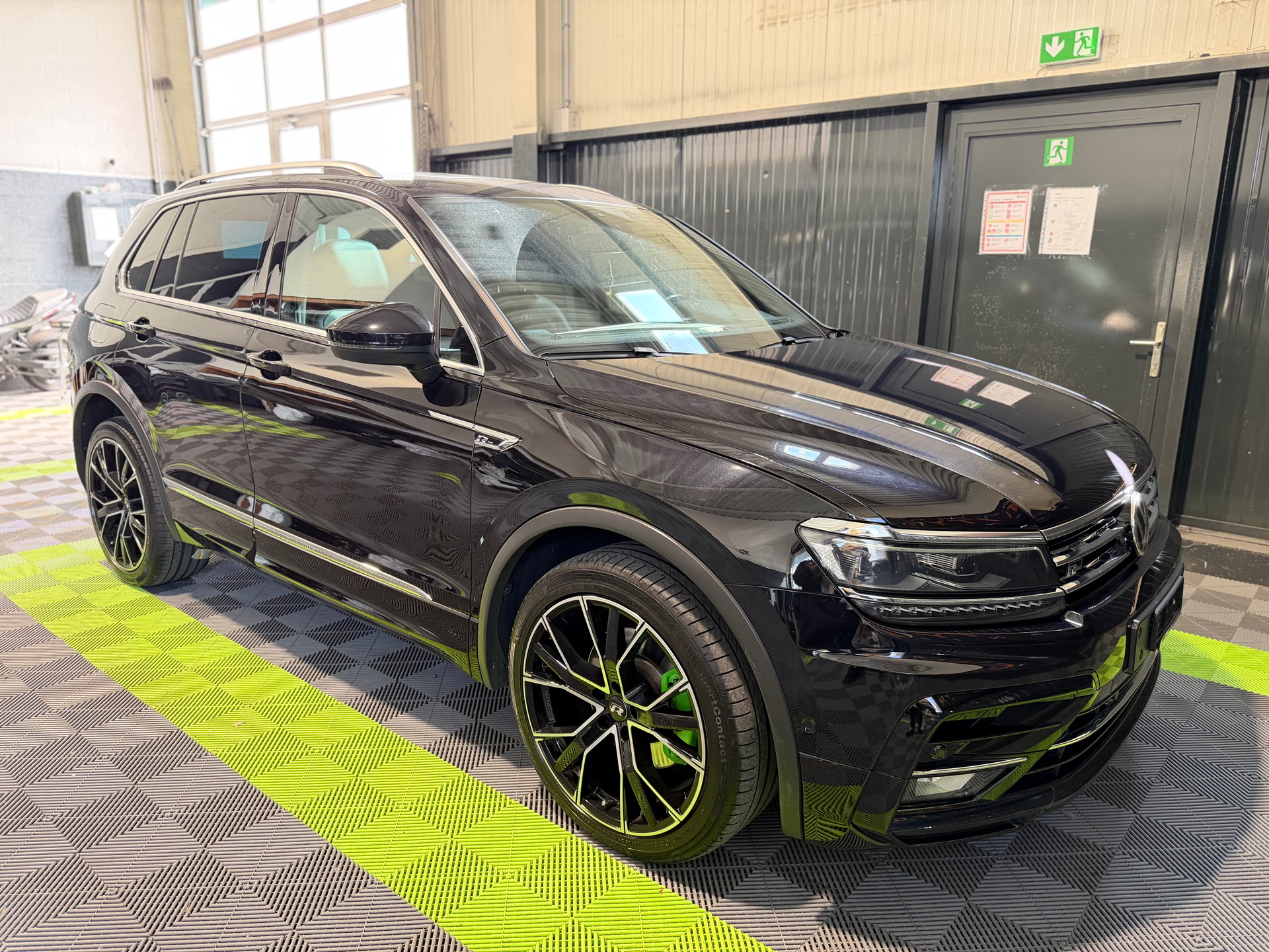 VW Tiguan 2.0 TDI SCR Highline 4Motion DSG-image-7