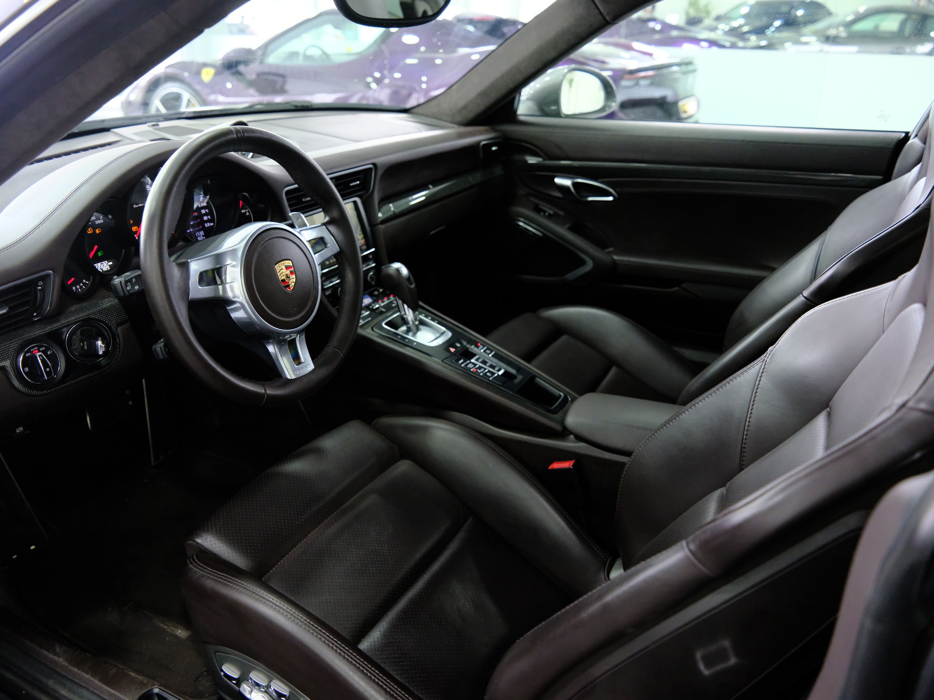 PORSCHE 911 Turbo S PDK-image-9