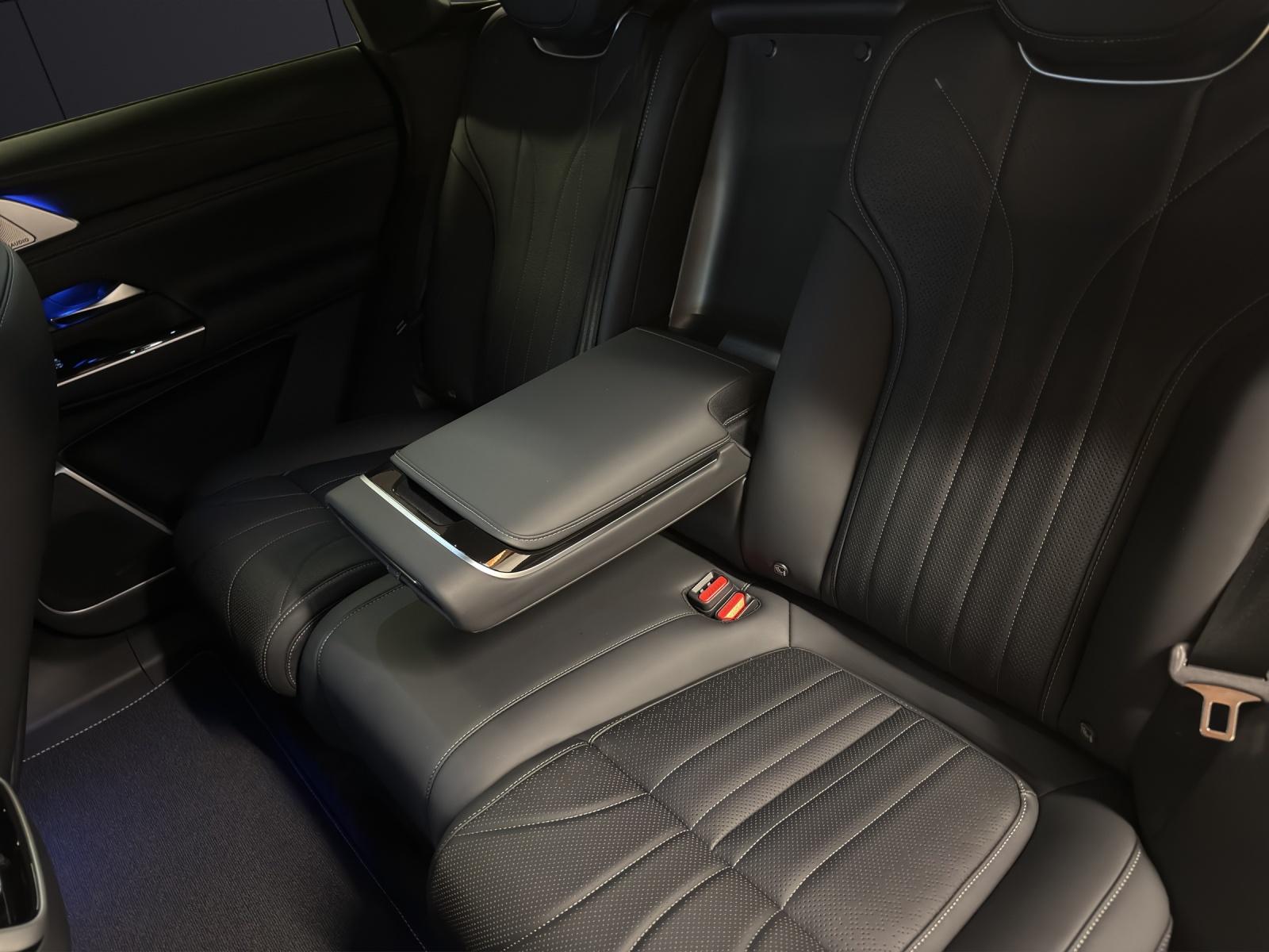 XPENG G9 Performance AWD-image-12