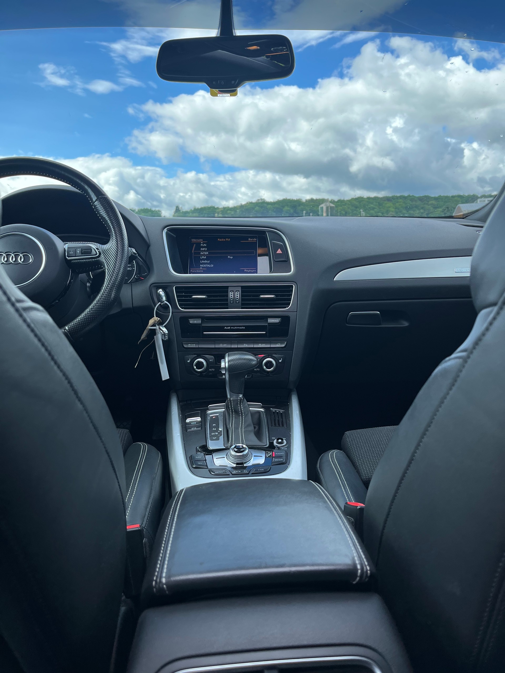 AUDI Q5 2.0 TFSI quattro S-Line-image-22