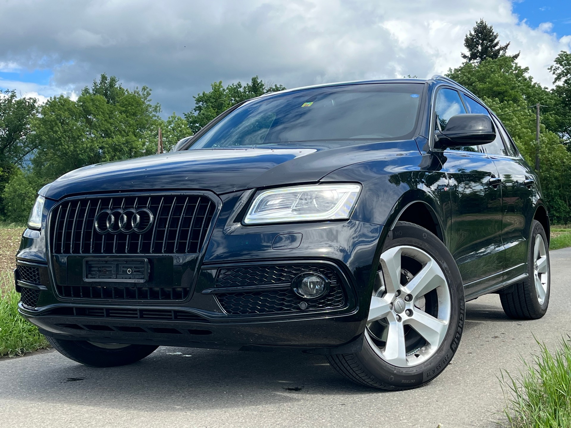 AUDI Q5 2.0 TFSI quattro S-Line-showroom-element-3