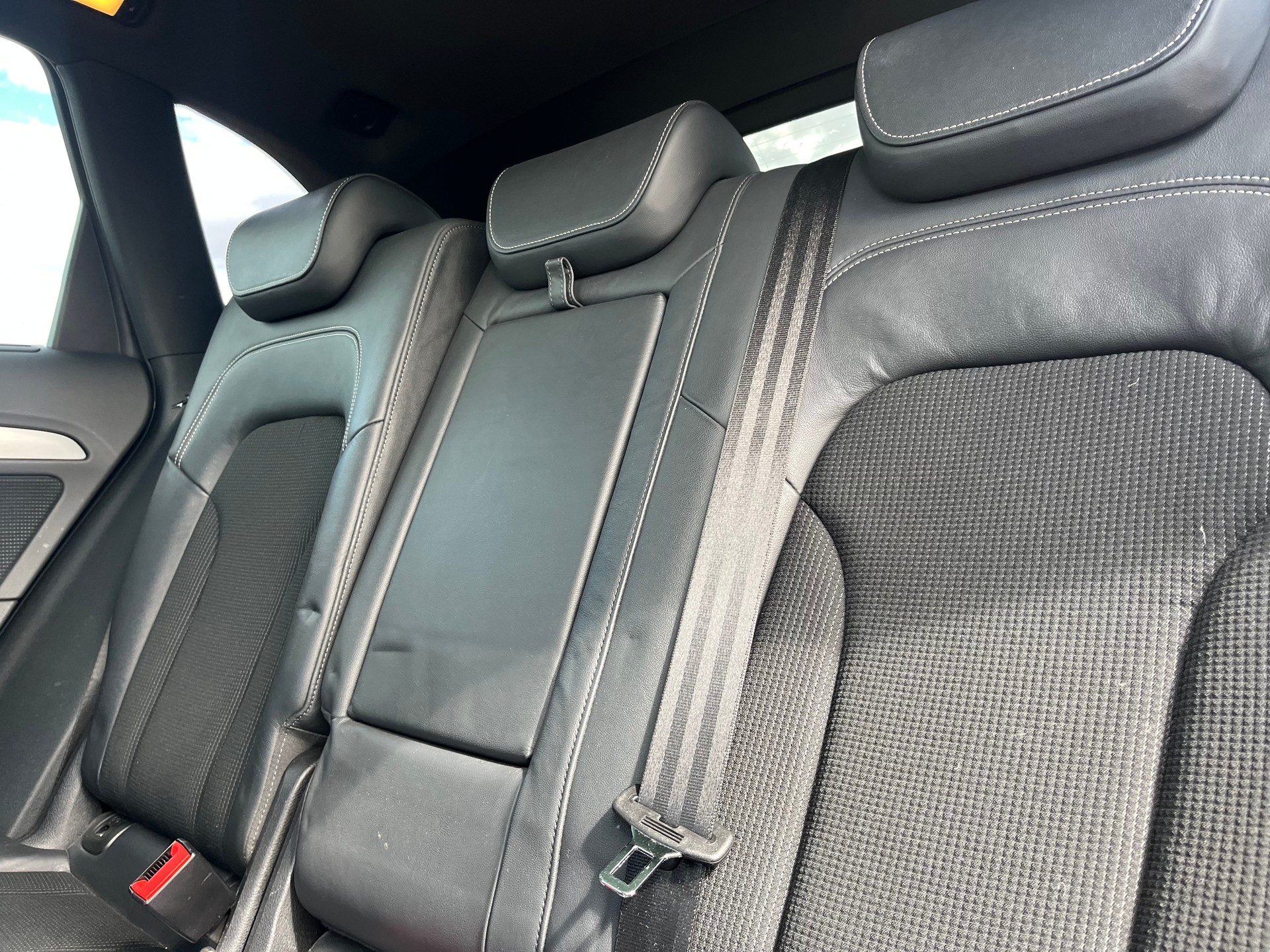 AUDI Q5 2.0 TFSI quattro S-Line-image-14