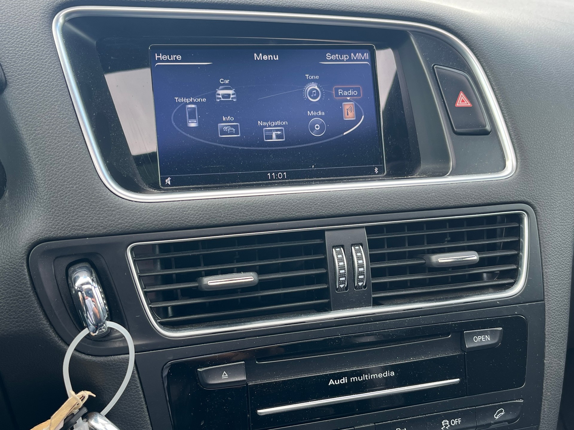 AUDI Q5 2.0 TFSI quattro S-Line-image-24