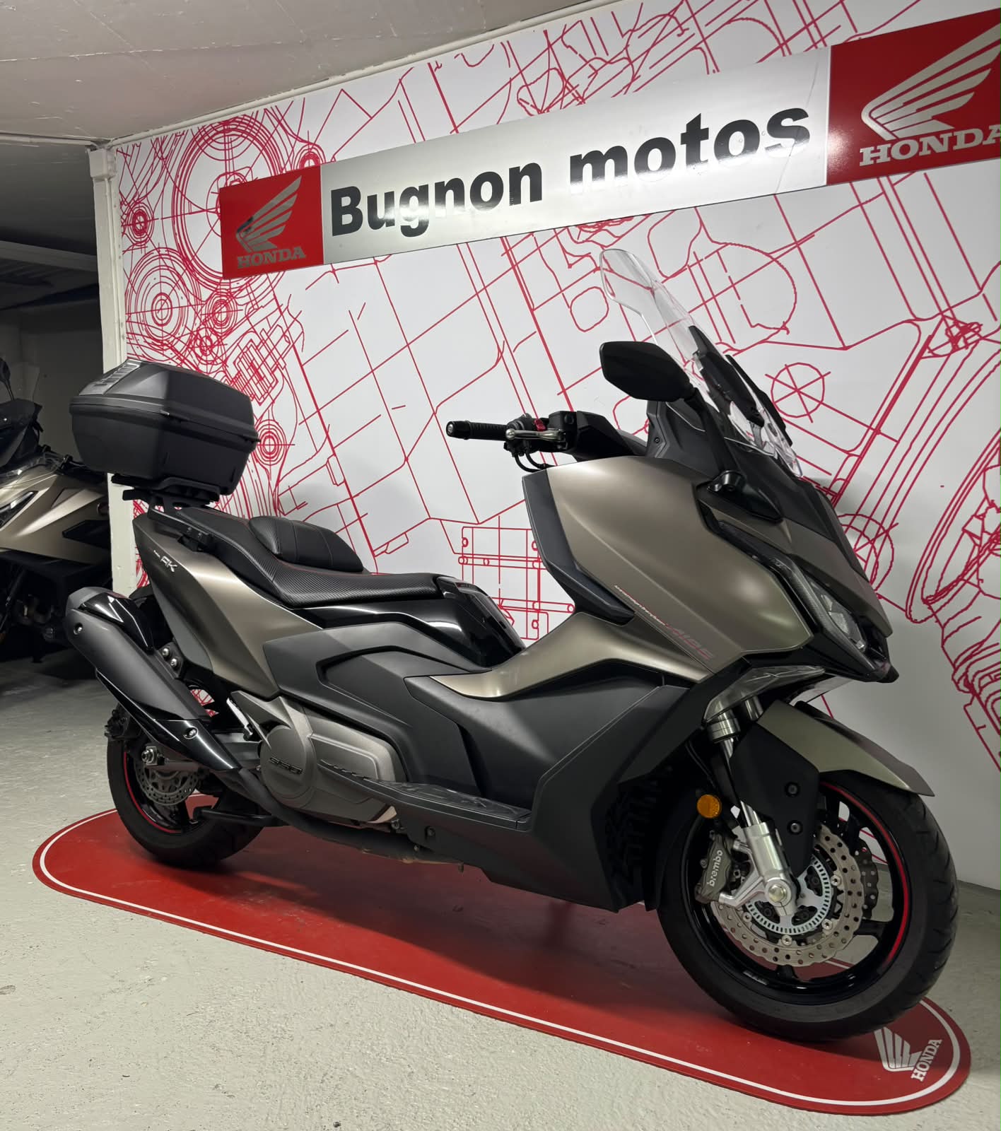 KYMCO AK 550i ETS-image-1