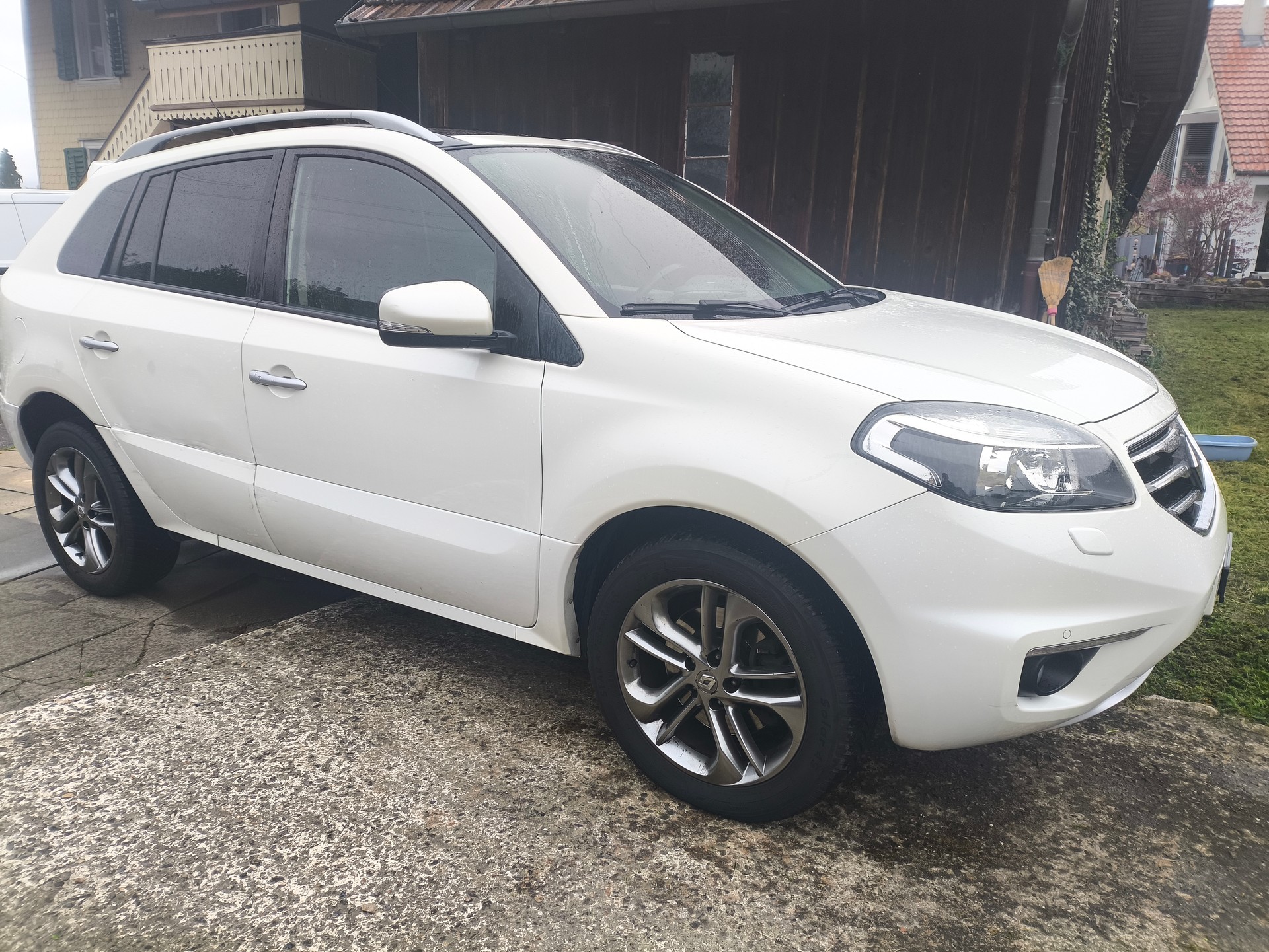 RENAULT Koleos 2.0 dCi Exception 4x4 Automatic-image-1