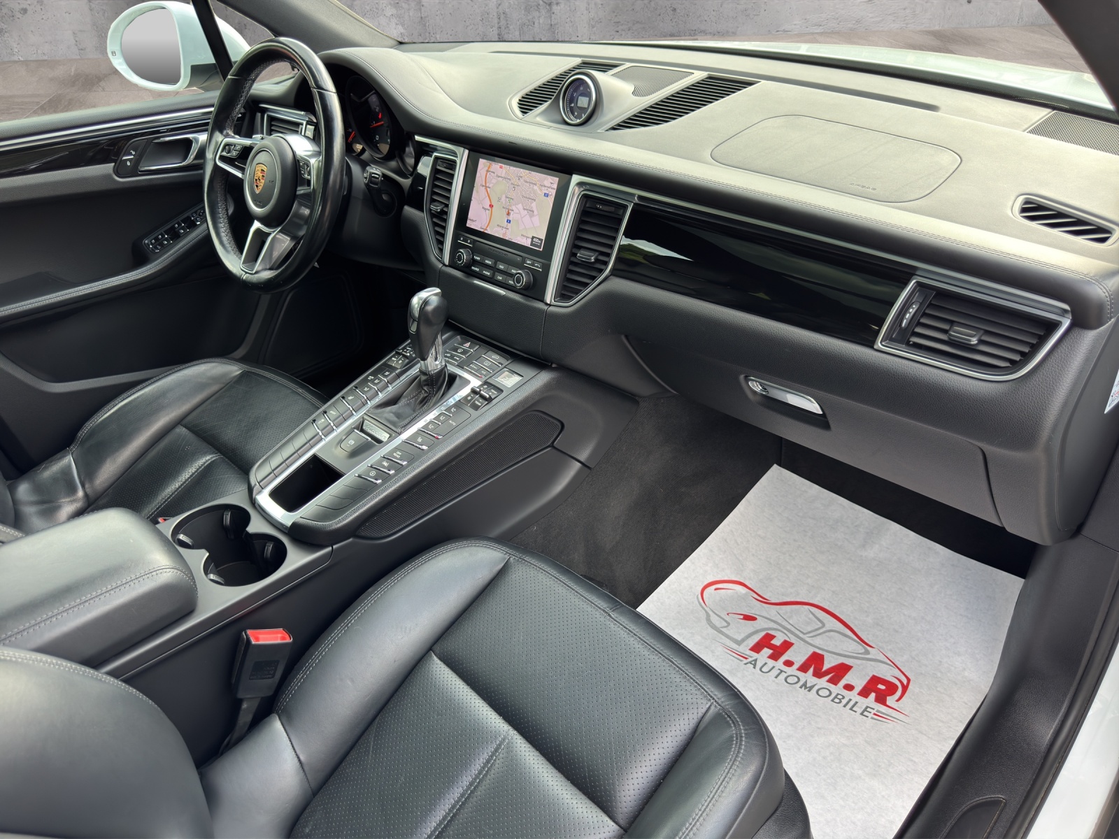 PORSCHE Macan PDK-image-10