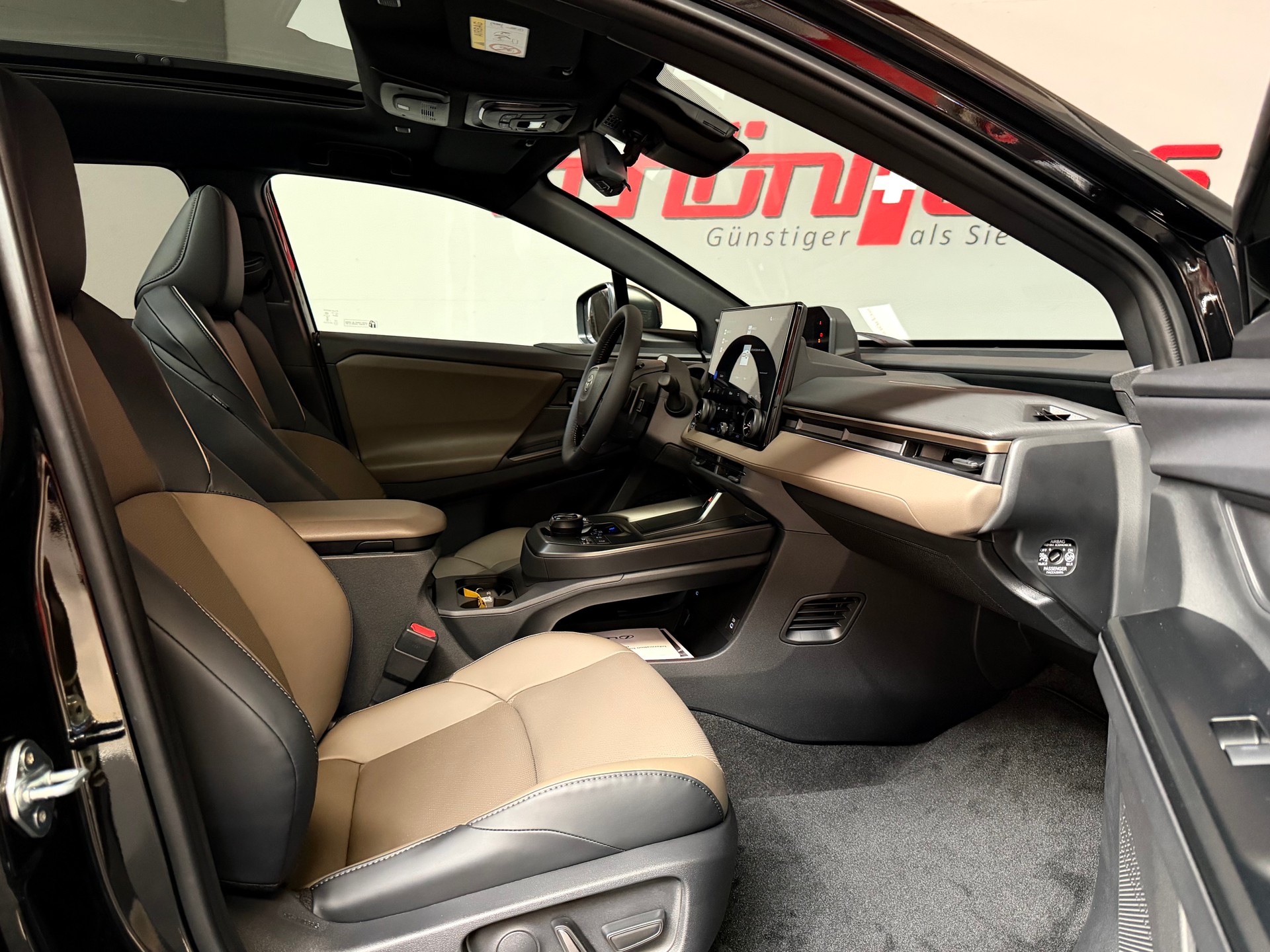 TOYOTA bZ4X Touring Premium 74.7 kWh AWD 22kw-image-14