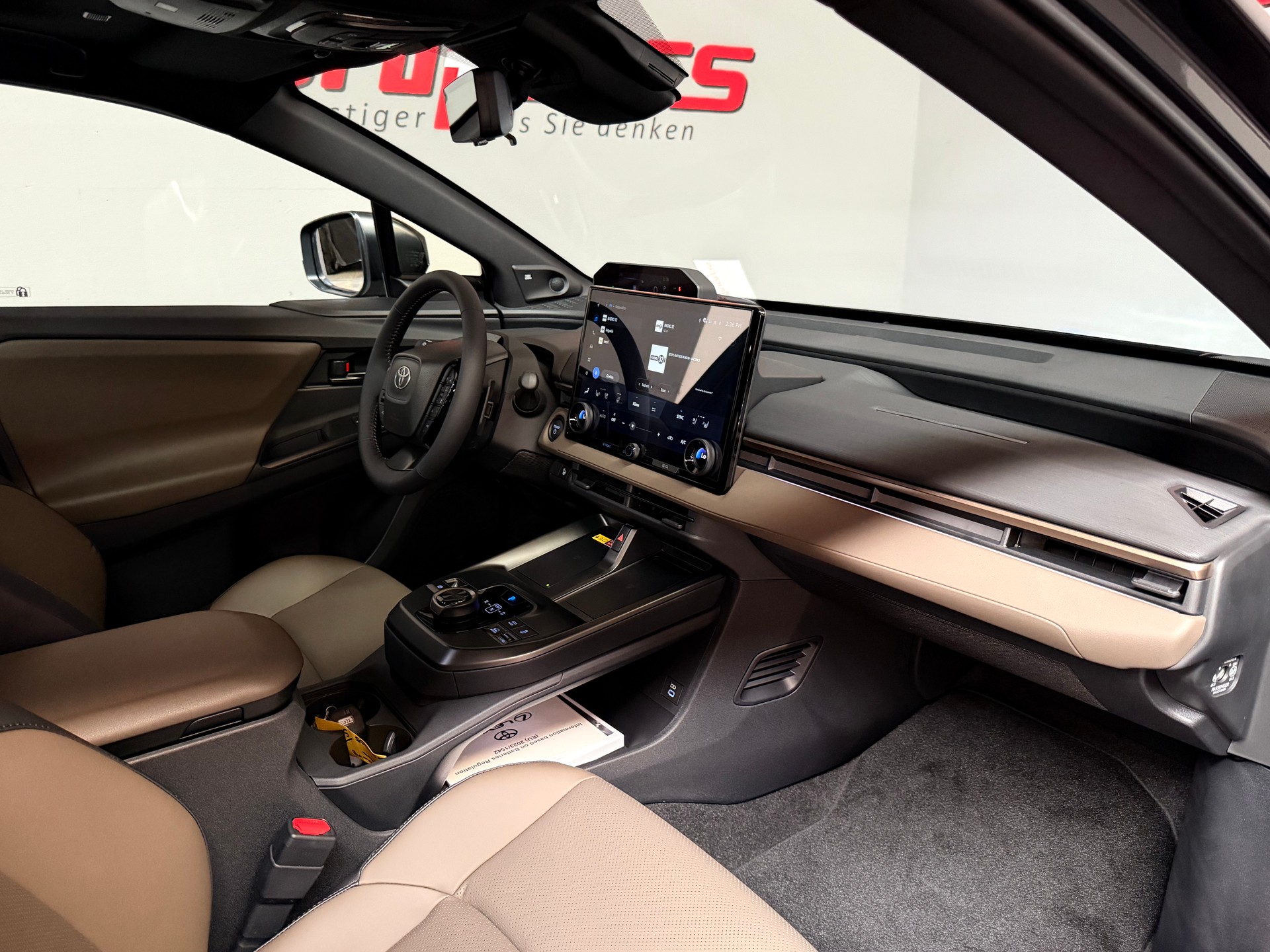 TOYOTA bZ4X Touring Premium 74.7 kWh AWD 22kw-image-15