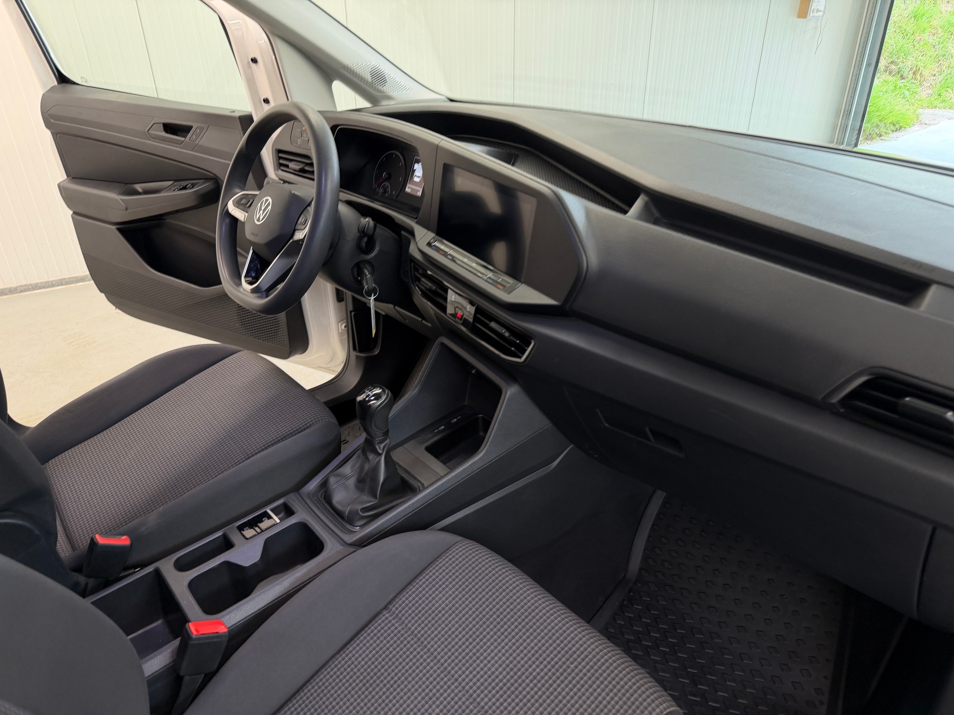 VW Caddy Kombi 2.0TDI BlueMotion Technology-image-20