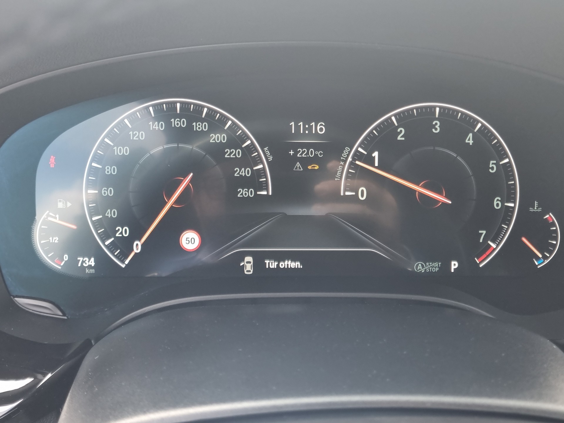 BMW 530i xDrive Touring M Sport-image-14