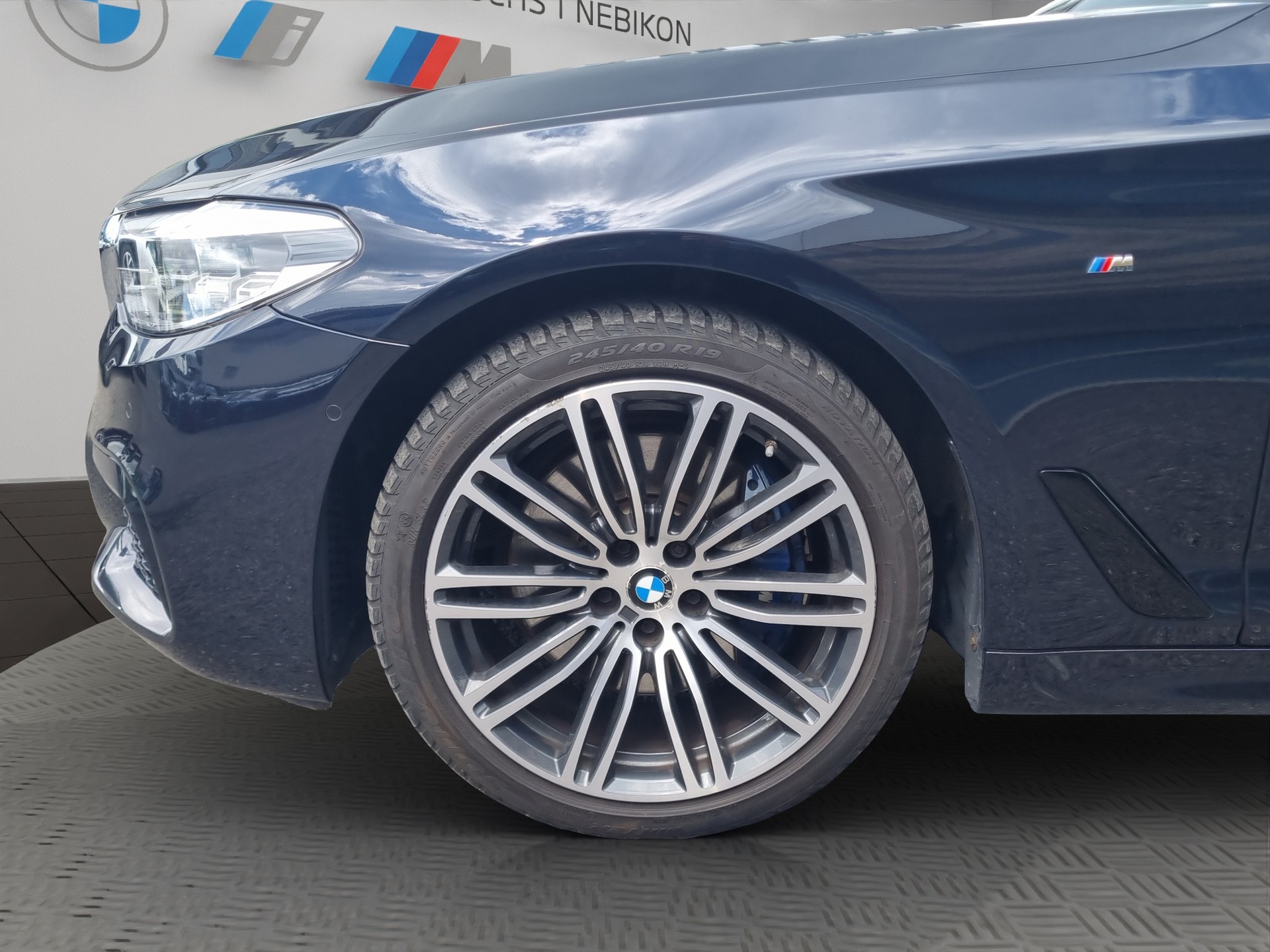BMW 530i xDrive Touring M Sport-image-8