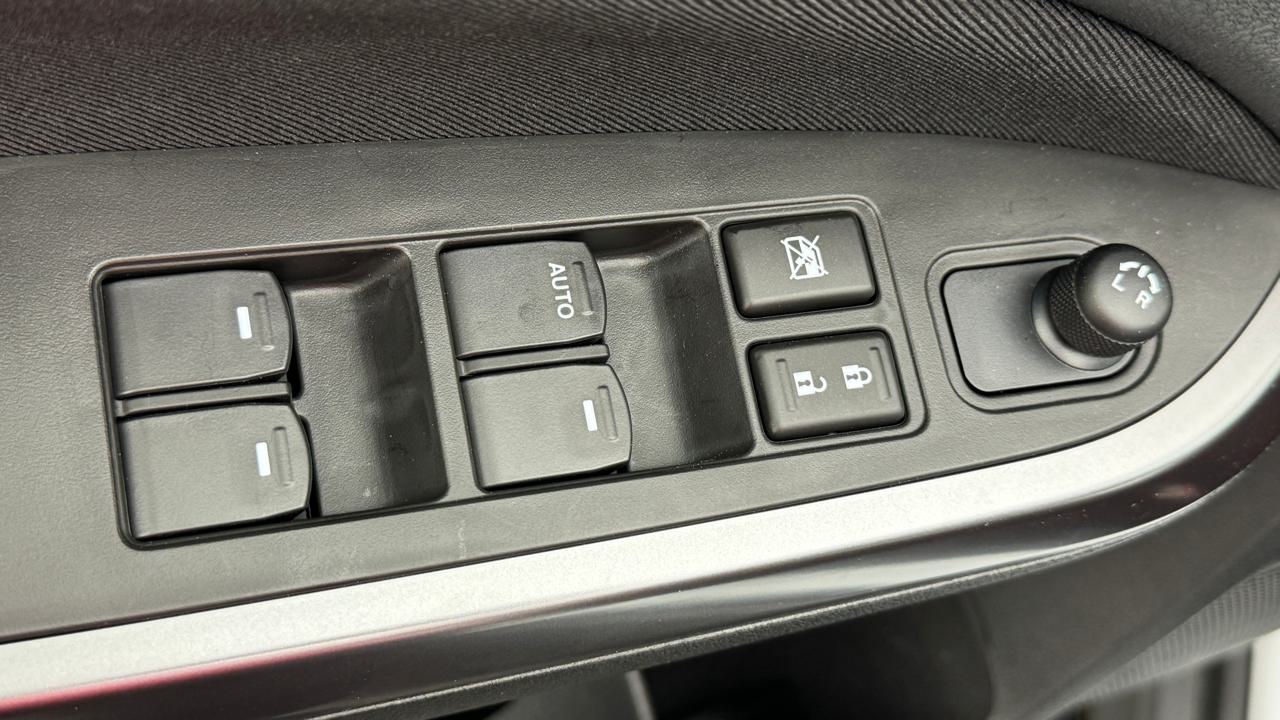 SUZUKI Vitara 1.4 Boosterjet Compact Top 4x4 Hybrid Automatic-image-8