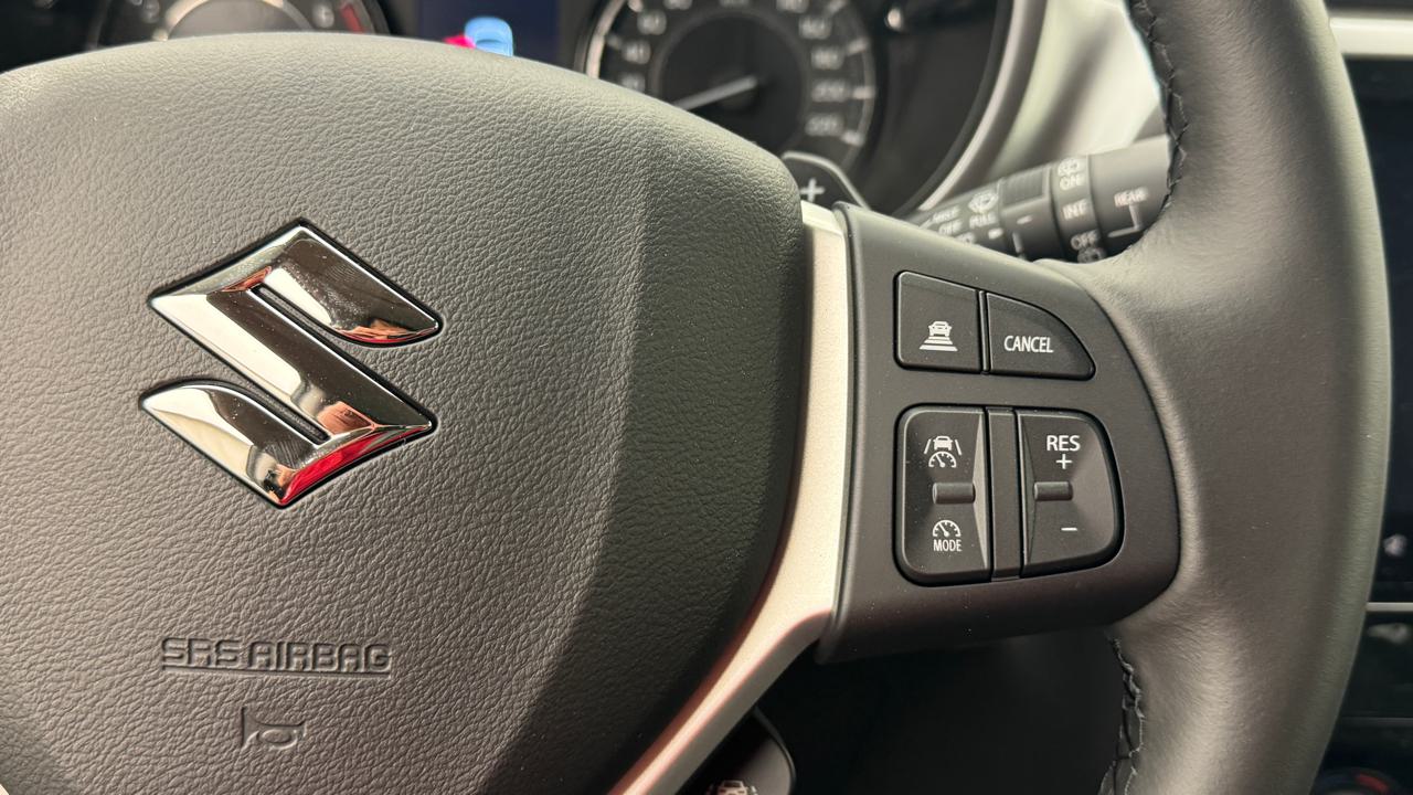 SUZUKI Vitara 1.4 Boosterjet Compact Top 4x4 Hybrid Automatic-image-9