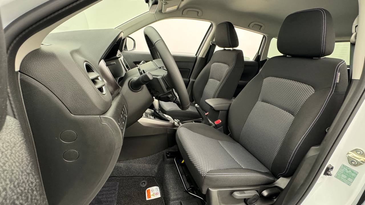 SUZUKI Vitara 1.4 Boosterjet Compact Top 4x4 Hybrid Automatic-image-4