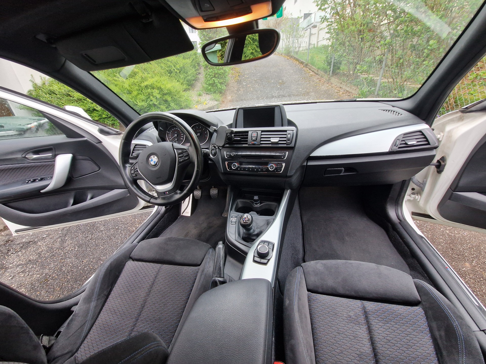 BMW 116i-image-5