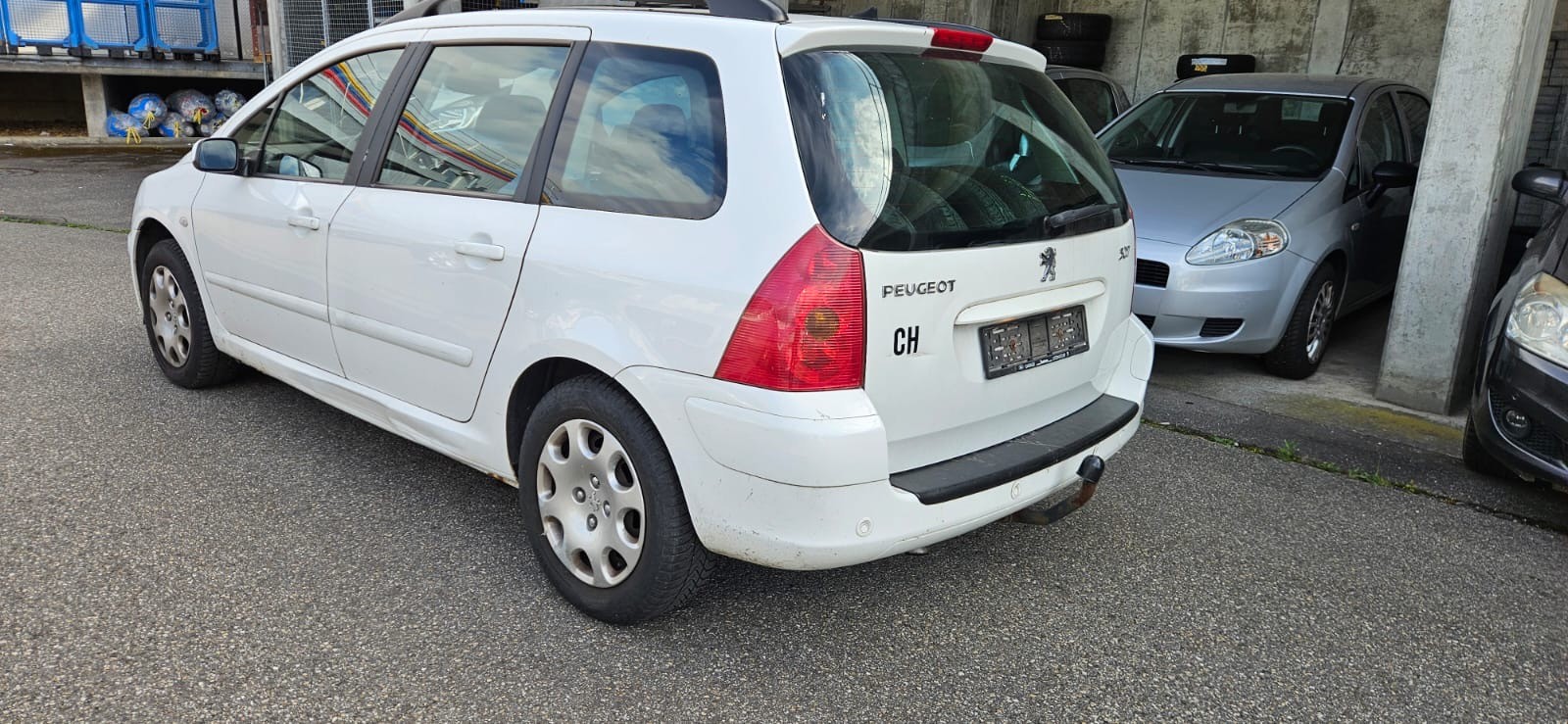 PEUGEOT 307 SW 2.0 16V Premium-image-10