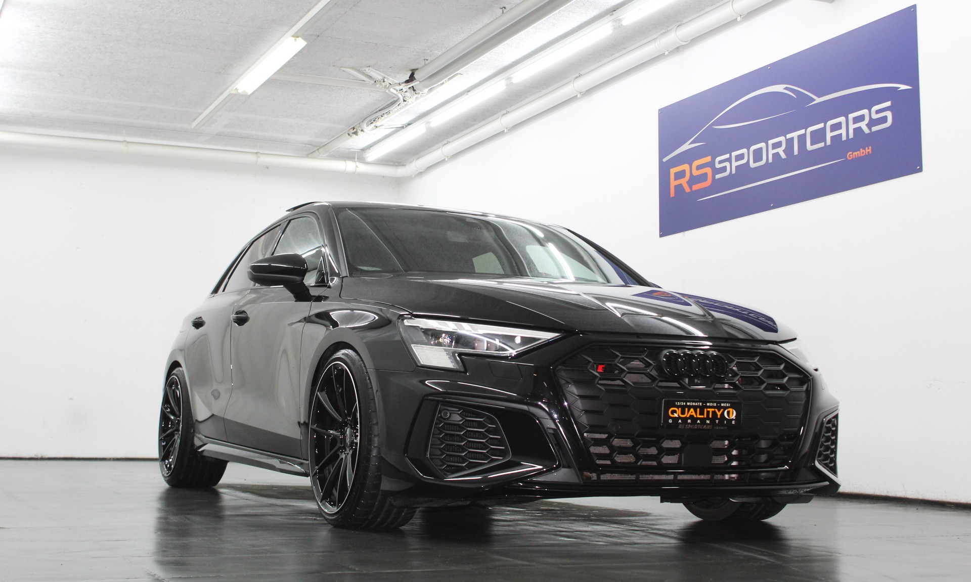 AUDI S3 Sportback 2.0 TFSI quattro S-tronic Black Edition Eibach Federn / CH-Fahrzeug-showroom-element-1
