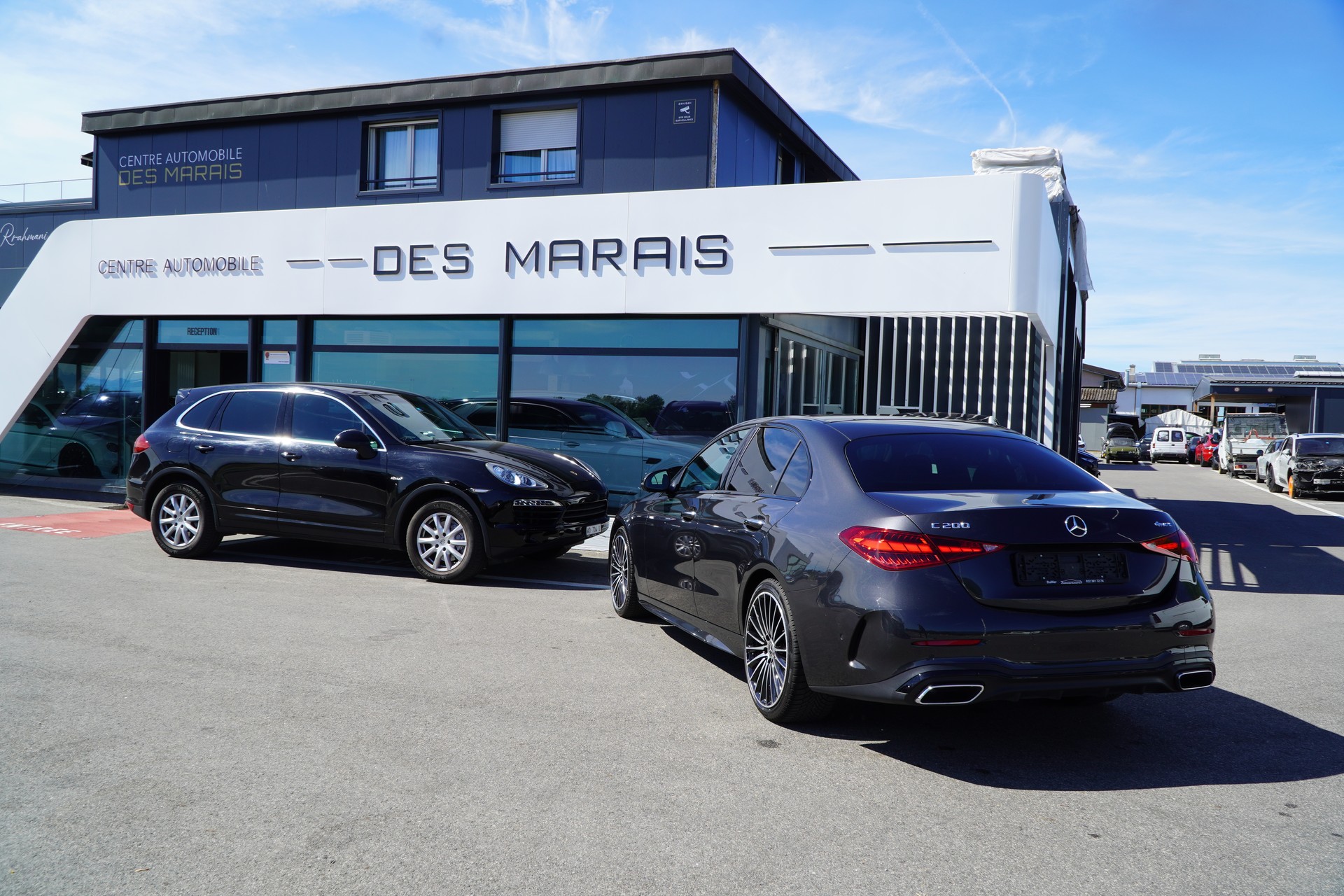 MERCEDES-BENZ C 200 4Matic AMG Line-image-6