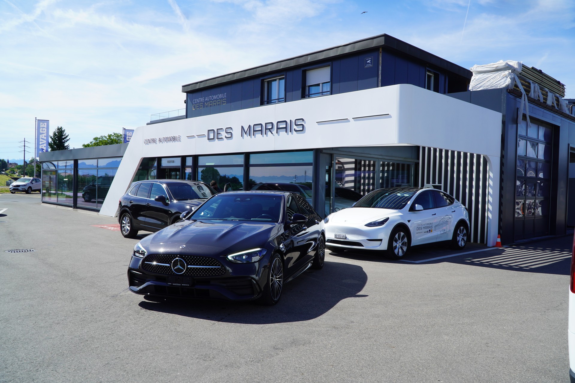 MERCEDES-BENZ C 200 4Matic AMG Line-showroom-element-3