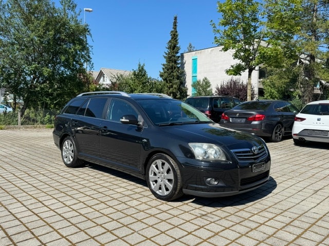 TOYOTA Avensis 2.2D-4 D CleanPower Linea Sol Sportswagon-showroom-element-1