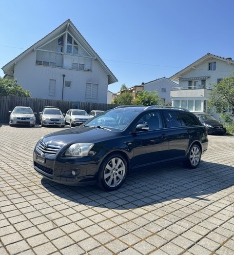 TOYOTA Avensis 2.2D-4 D CleanPower Linea Sol Sportswagon