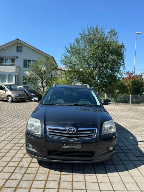 TOYOTA Avensis 2.2D-4 D CleanPower Linea Sol Sportswagon-showroom-element-2