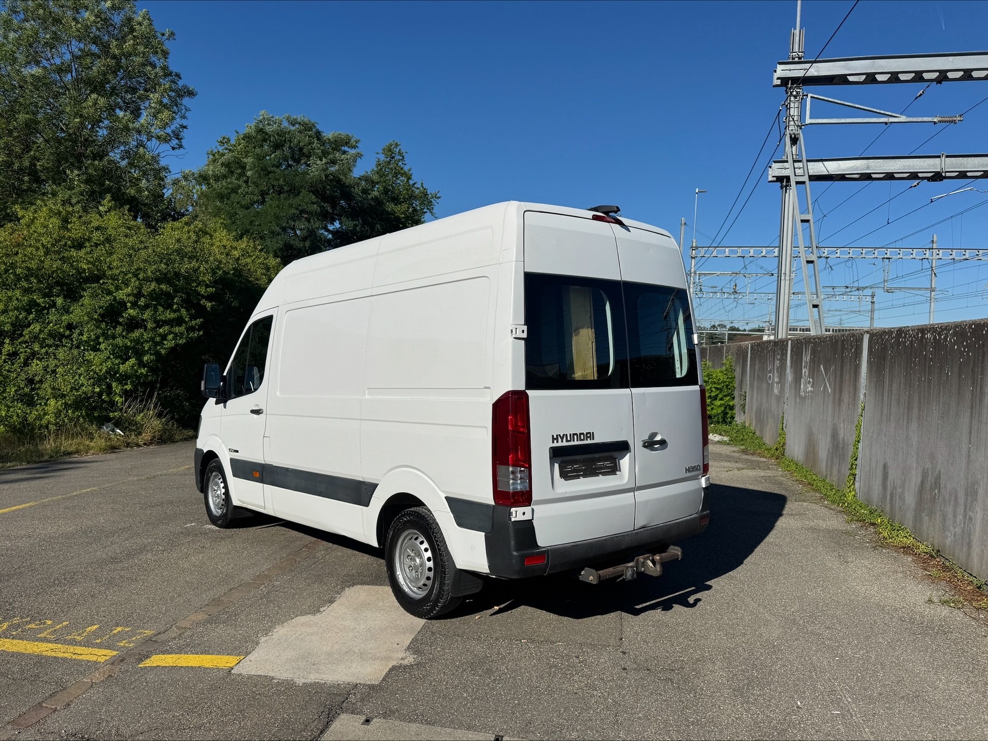 HYUNDAI H350 2.5 CRDi Amplia L1-showroom-element-2