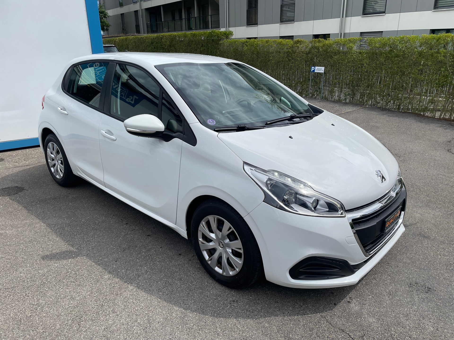 PEUGEOT 208 1.2 PureTech Active-image-4