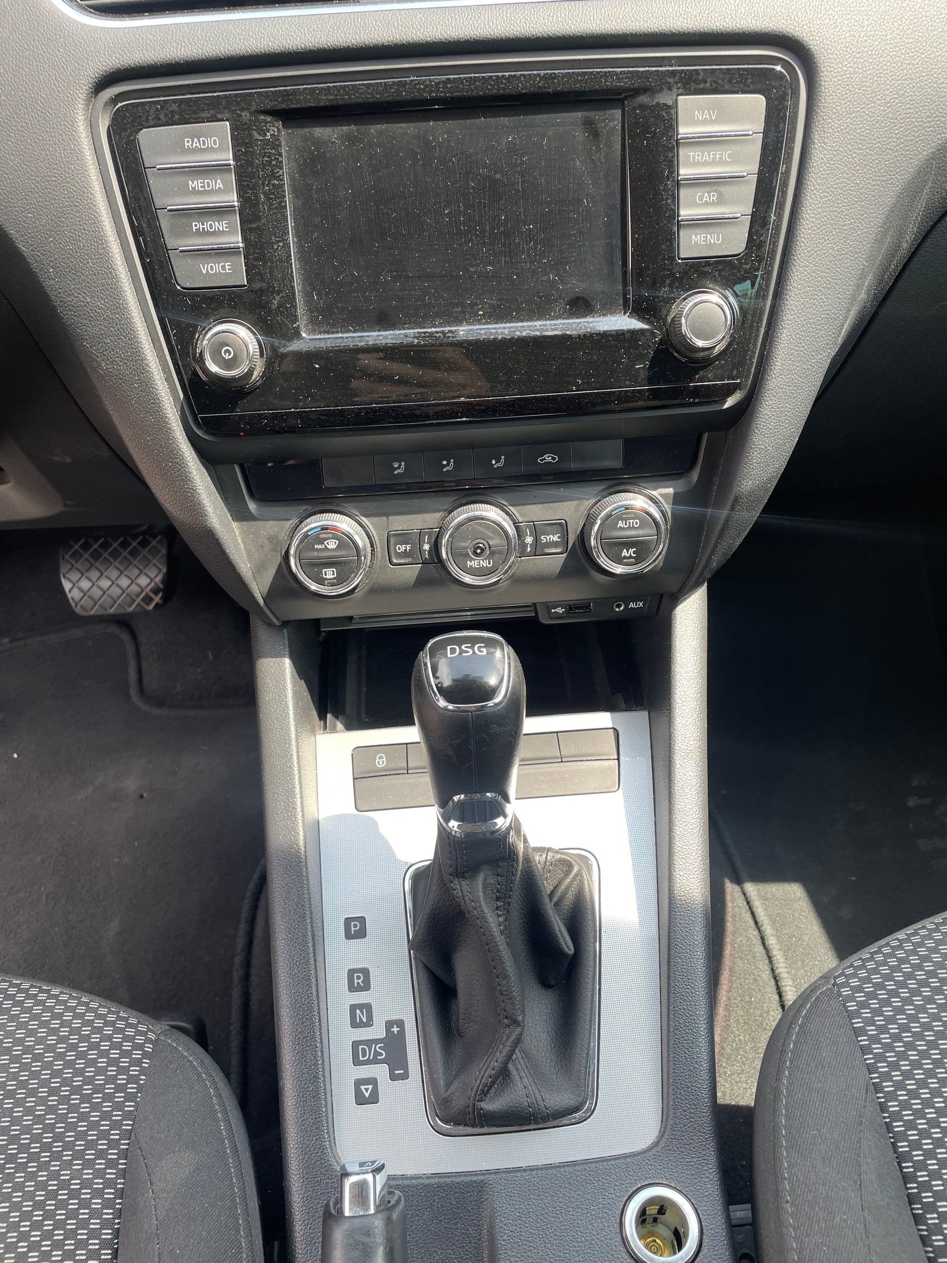 PEUGEOT 208 1.2 PureTech Active-image-10