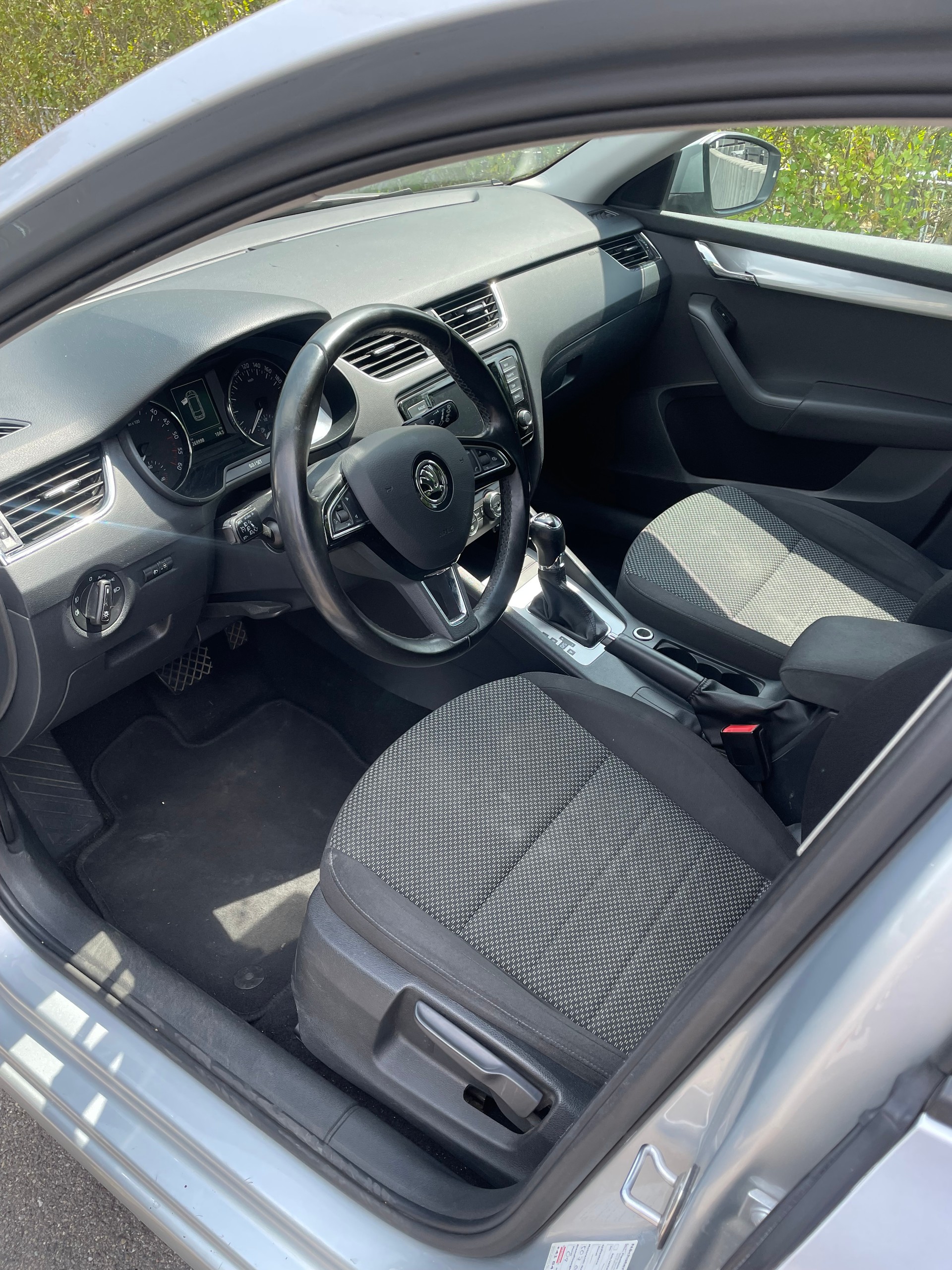 PEUGEOT 208 1.2 PureTech Active-image-6