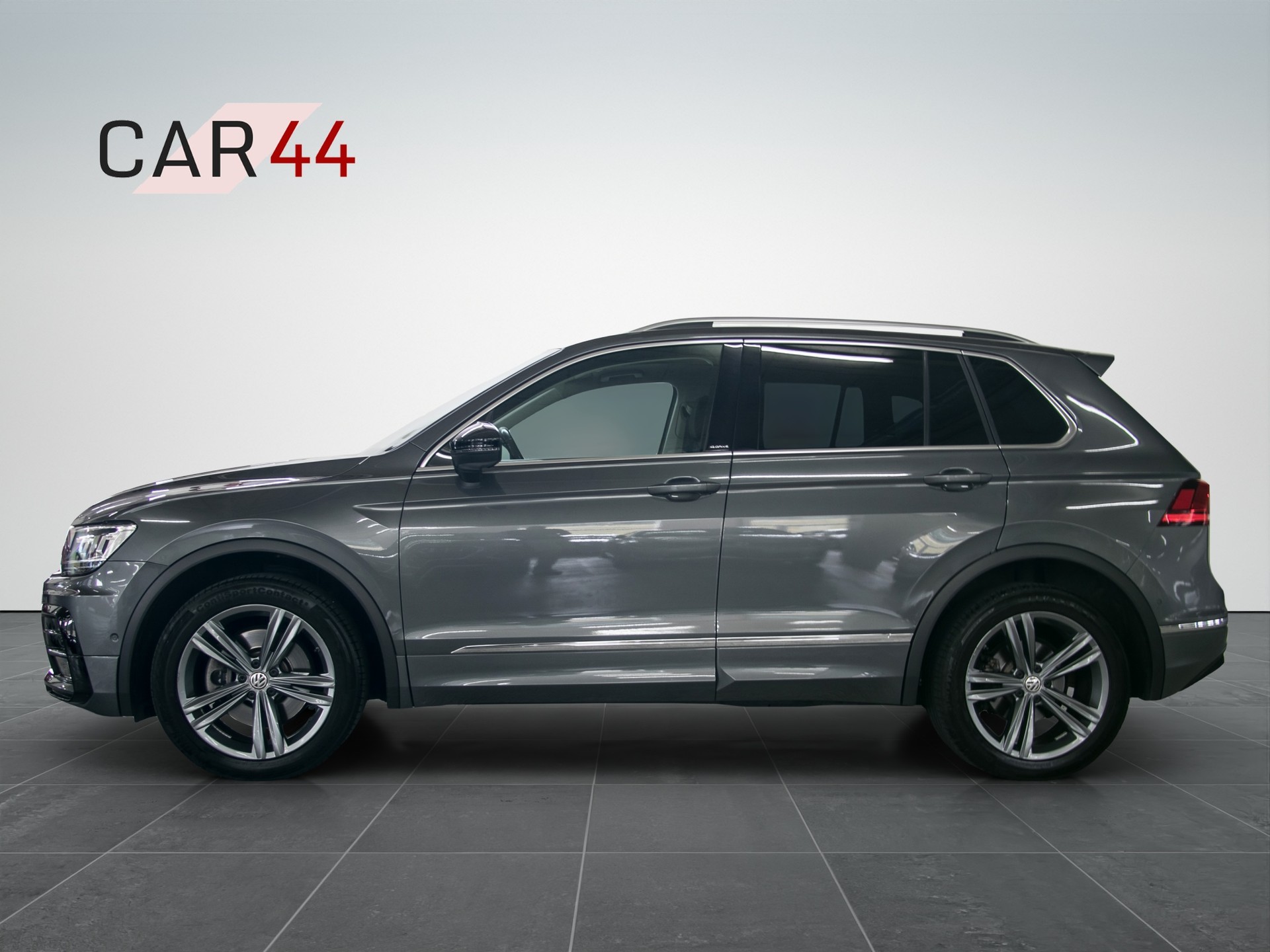 VW Tiguan 2.0 TDI SCR R-Line 4Motion DSG-showroom-element-1