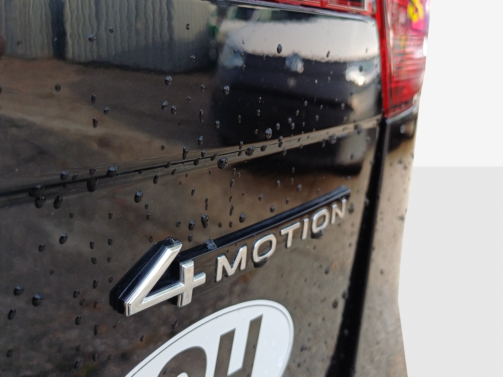VW Tiguan 2.0TSI R-Line 4Motion DSG-image-13