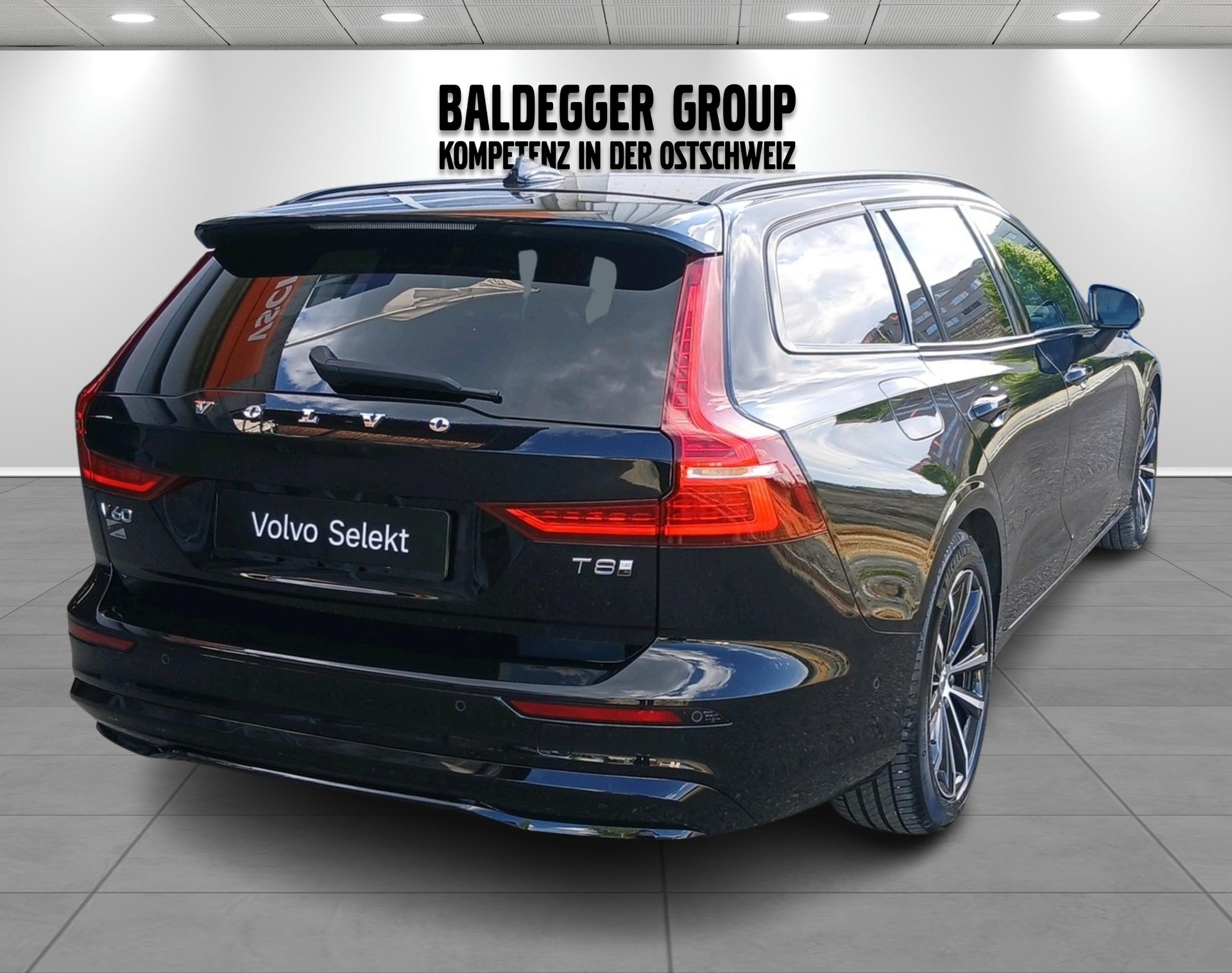 VOLVO V60 2.0 T8 TE Ultra Dark eAWD-showroom-element-1