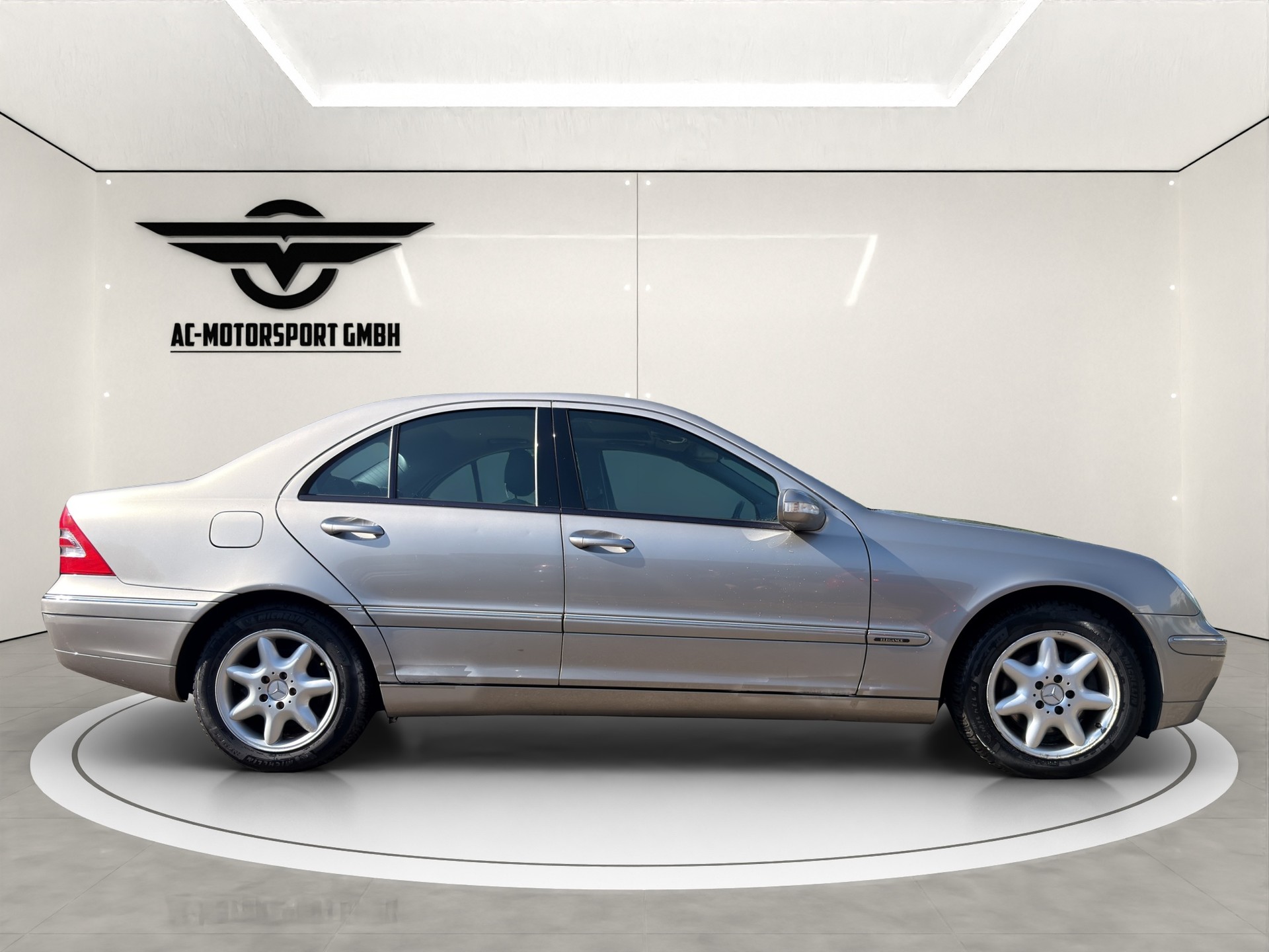 MERCEDES-BENZ C 240 Classic 4Matic Automatic-image-6