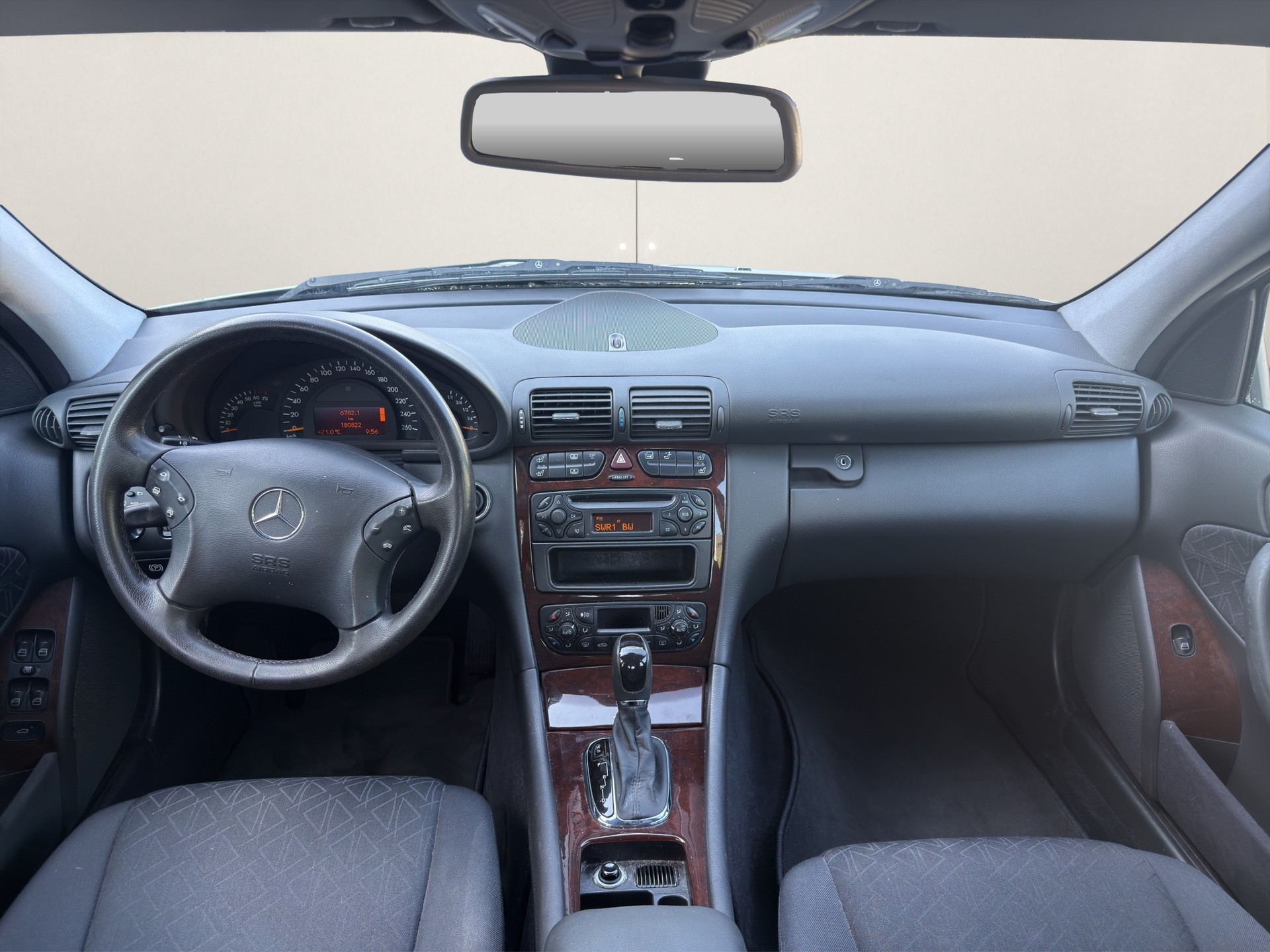 MERCEDES-BENZ C 240 Classic 4Matic Automatic-image-8