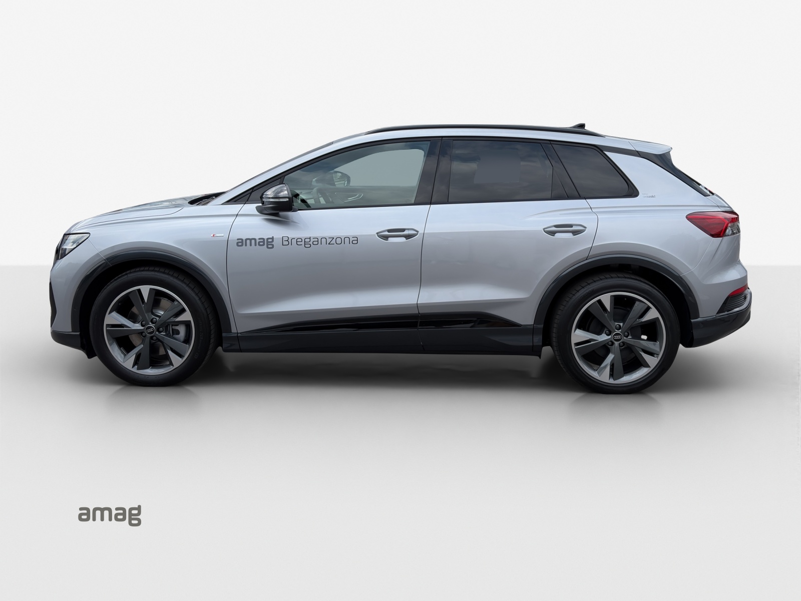 AUDI Q4 e-tron 45 Edition Swiss Ski quattro-showroom-element-1