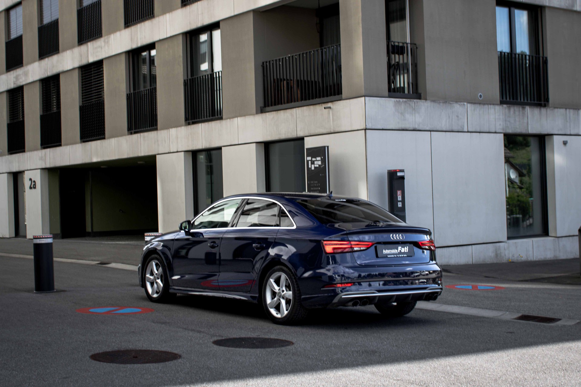 AUDI S3 Limousine 2.0 TFSI quattro S-tronic-showroom-element-1