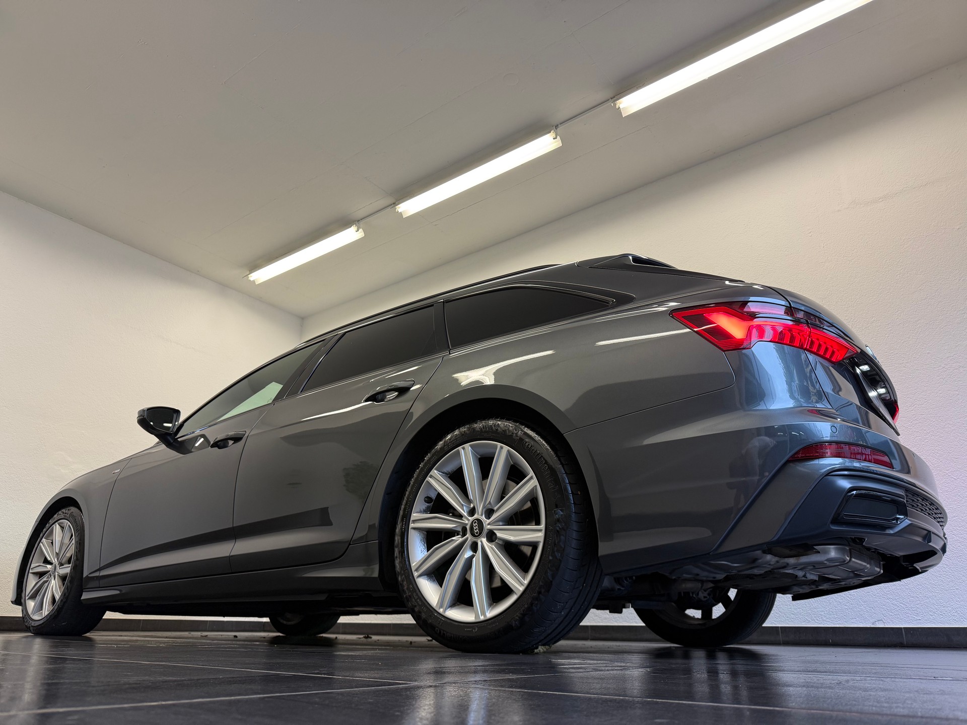 AUDI A6 Avant 45 TFSI Sport S-tronic quattro-image-8