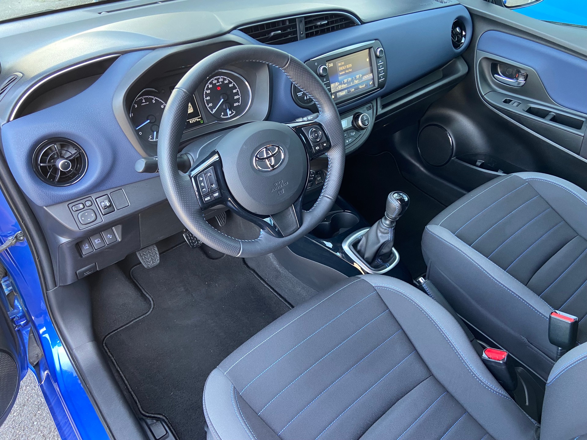TOYOTA Yaris 1.5 Style Edition-image-5