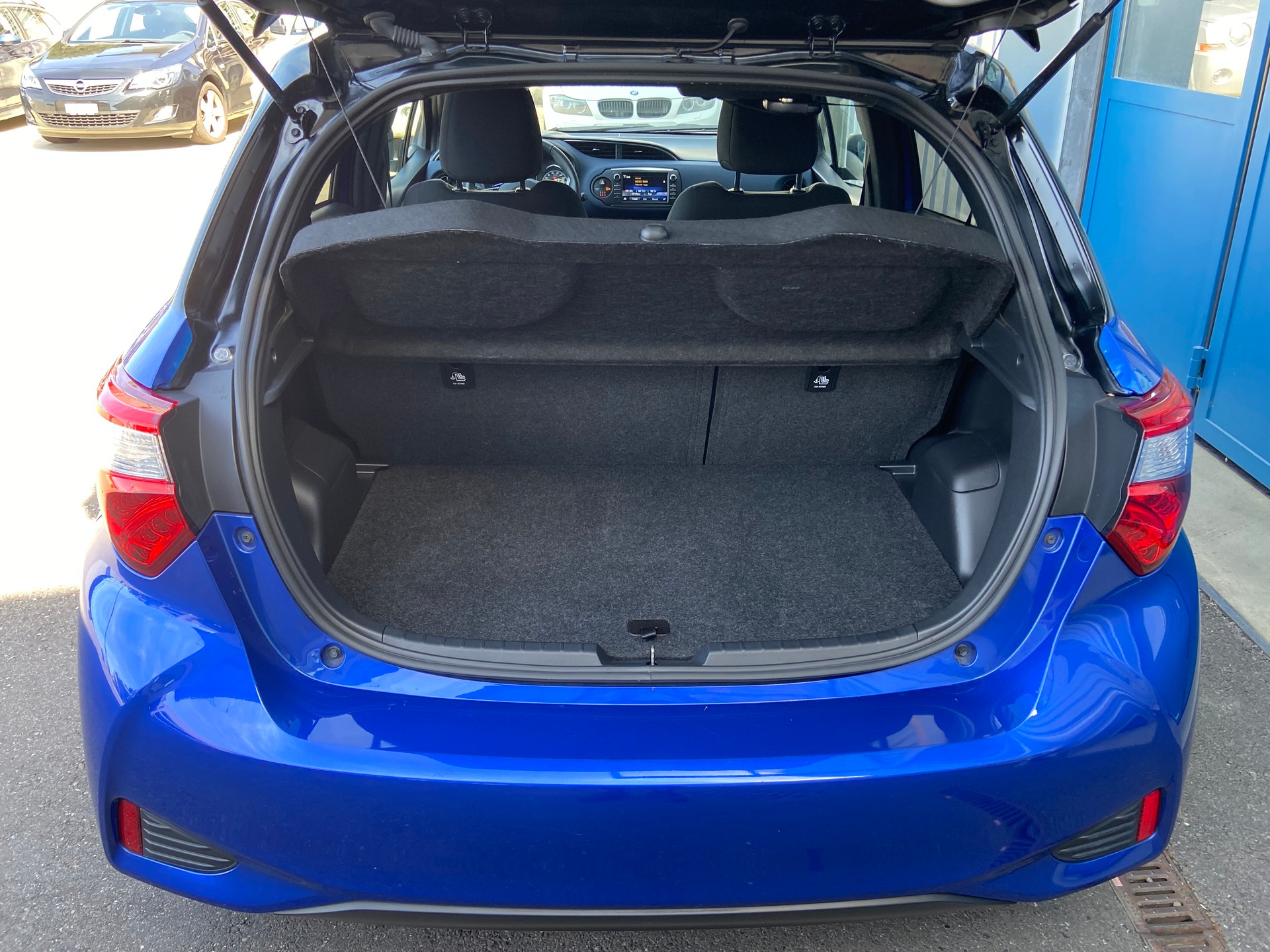 TOYOTA Yaris 1.5 Style Edition-image-4