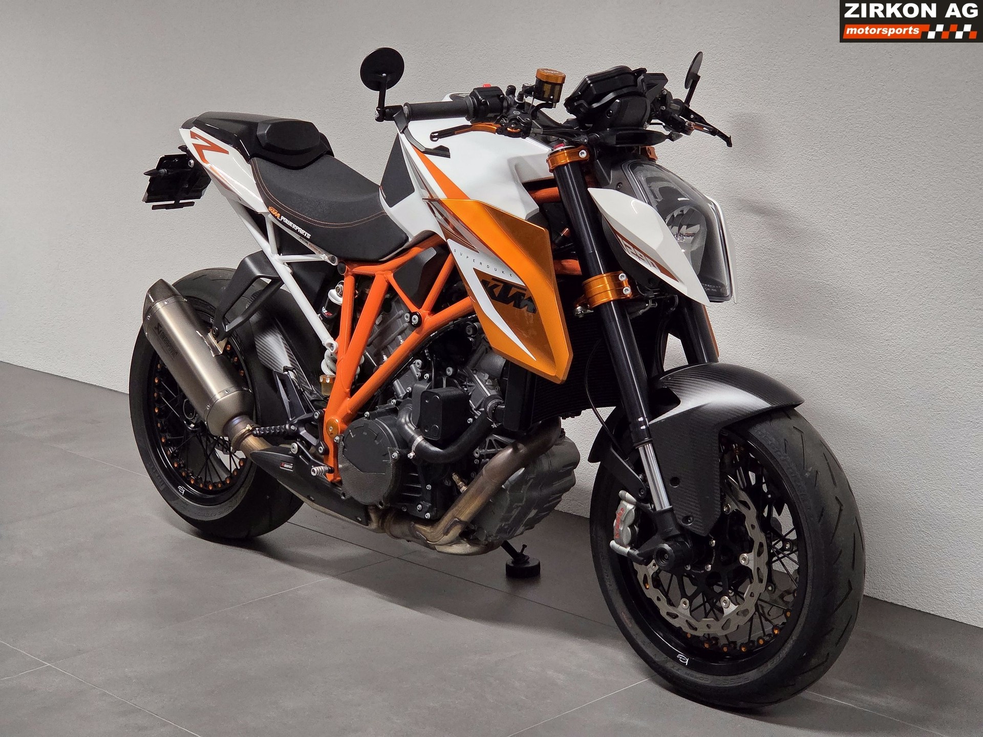 KTM 1290 Super Duke R Special Edition-image-3