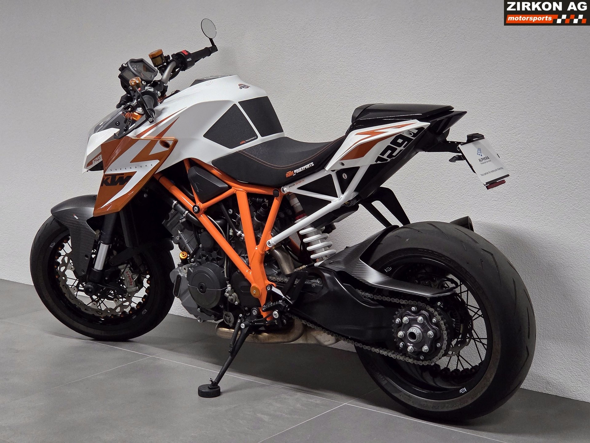 KTM 1290 Super Duke R Special Edition-image-11