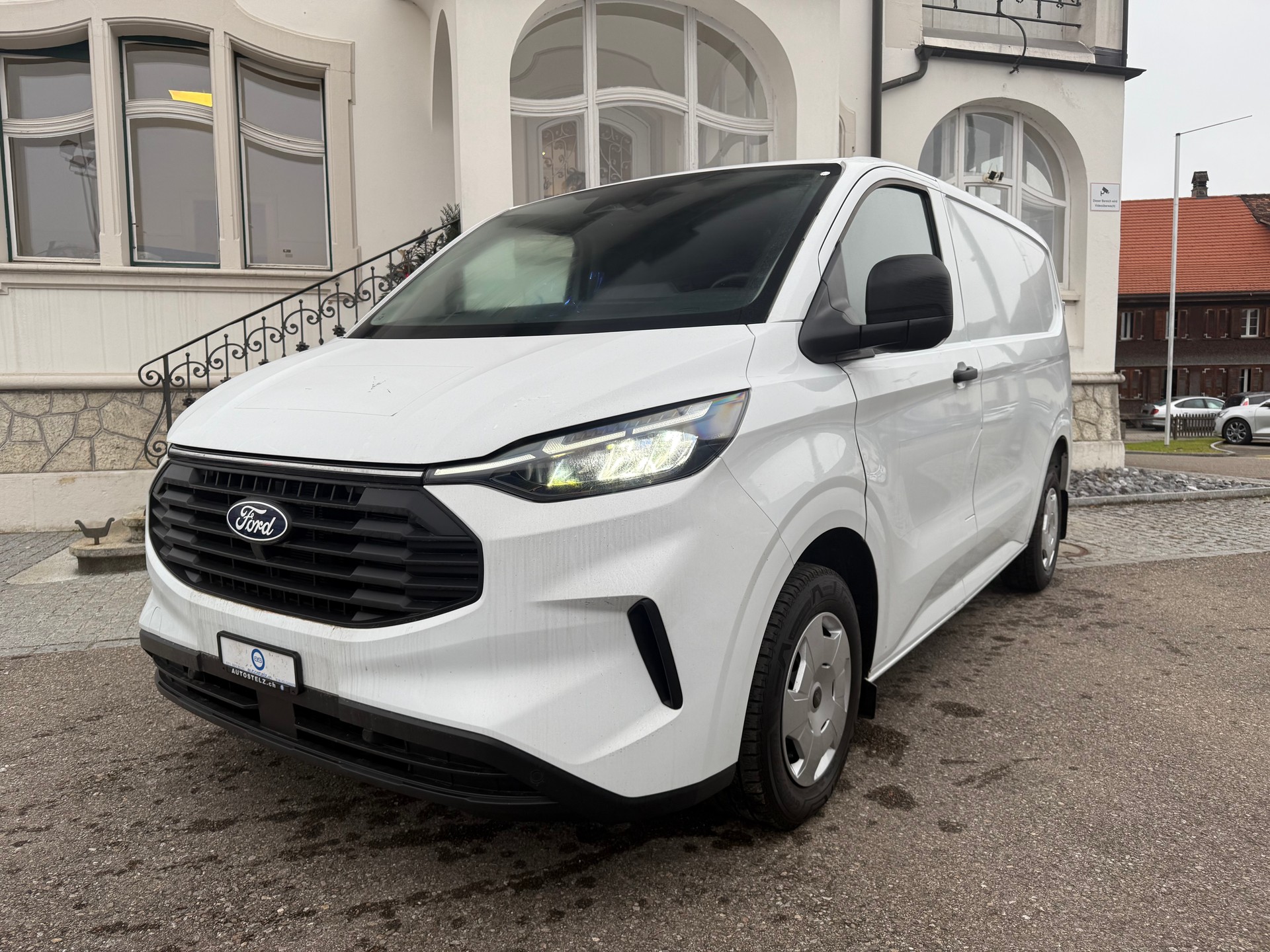 FORD Transit C Van 320 L2 2.0 EcoBlue 136 Trend-showroom-element-1