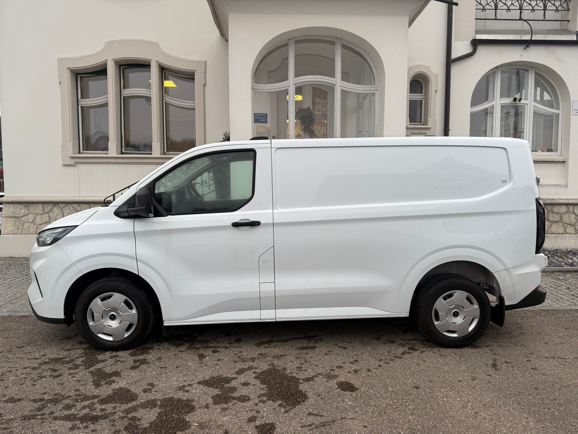 FORD Transit C Van 320 L2 2.0 EcoBlue 136 Trend-showroom-element-2