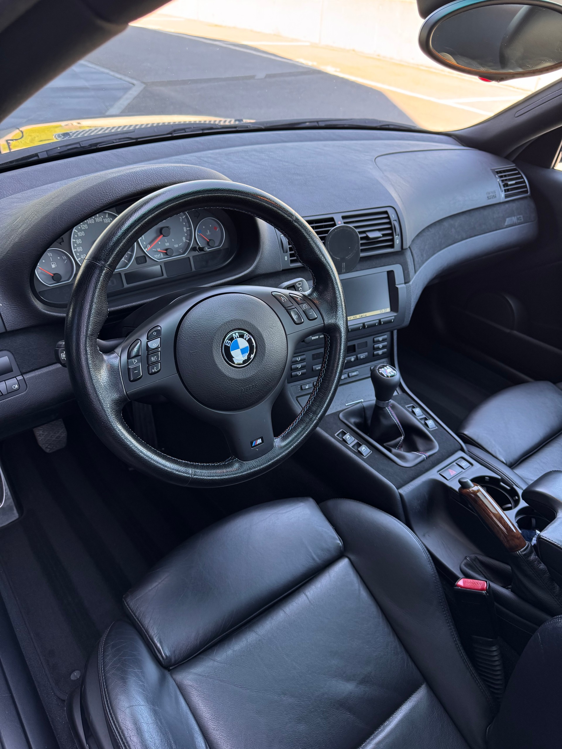 BMW M3-image-4