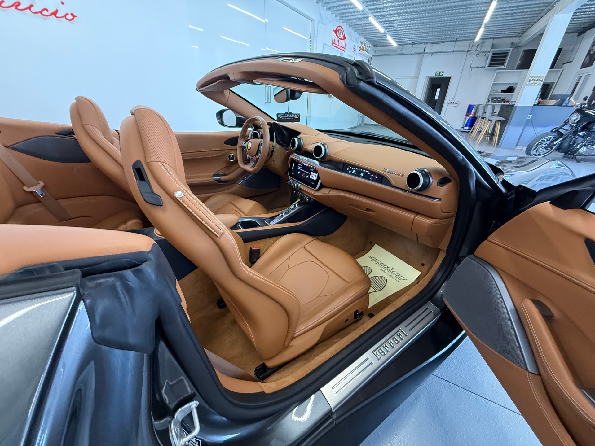 FERRARI Portofino 3.9 V8 T M-image-19